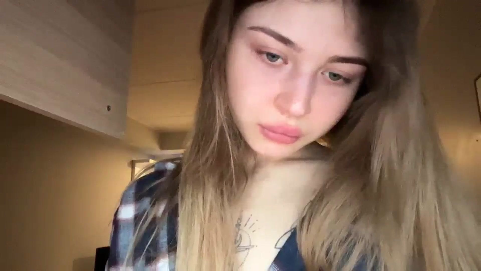 Gallery image thumbnail from Coconut_dream's myfreecams stream on, 01/08/2025, 07:45 image 11 of 20