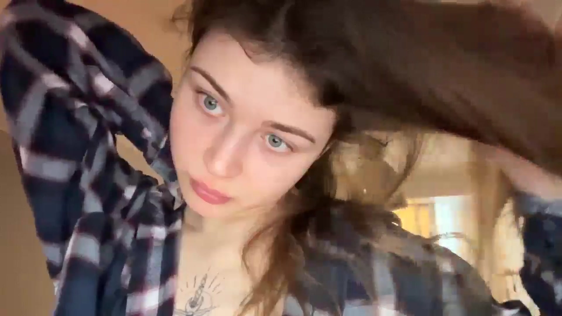 Gallery image thumbnail from Coconut_dream's myfreecams stream on, 01/08/2025, 10:36 image 15 of 20