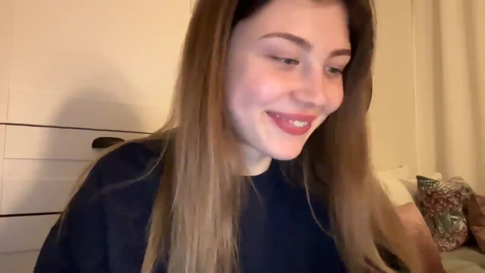 Gallery image thumbnail from Coconut_dream's myfreecams stream on, 01/10/2025, 21:46 image 8 of 20