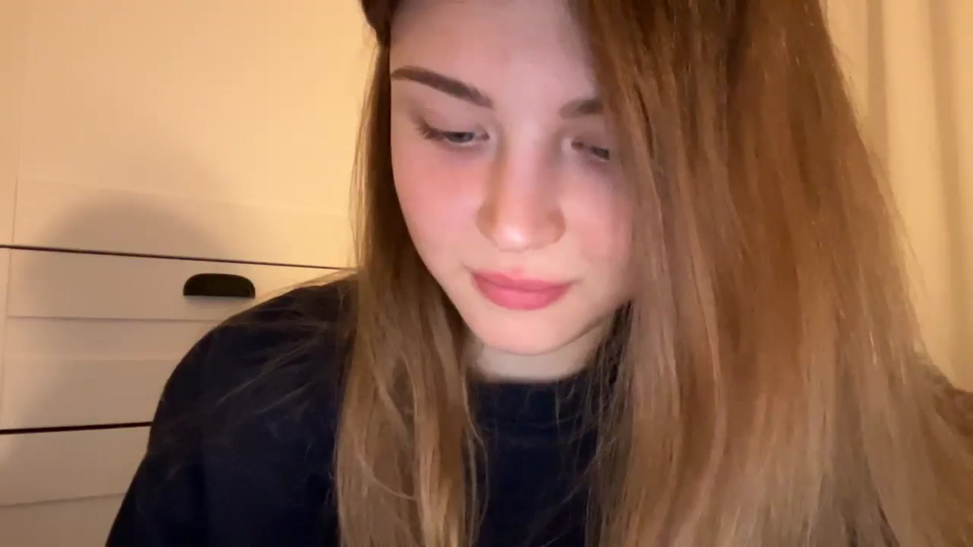 Gallery image thumbnail from Coconut_dream's myfreecams stream on, 01/10/2025, 21:46 image 17 of 20
