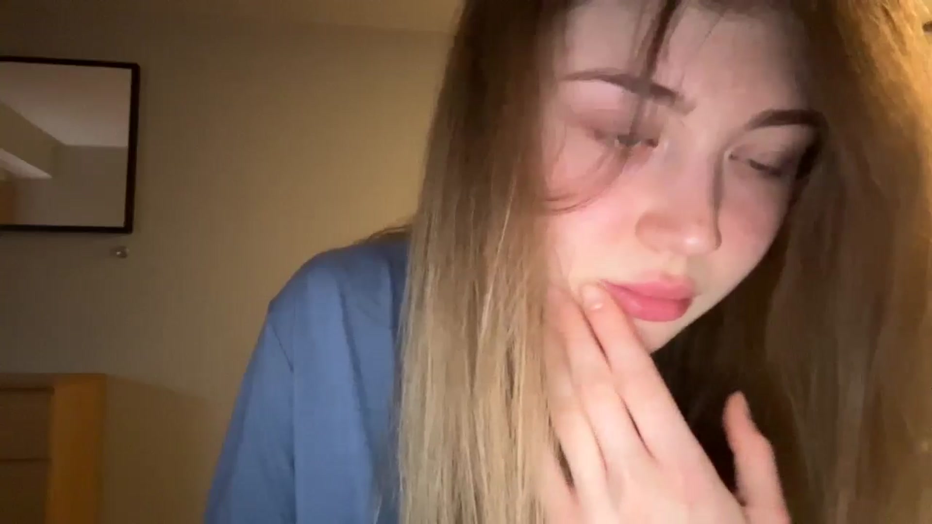 Gallery image thumbnail from Coconut_dream's myfreecams stream on, 01/17/2025, 18:53 image 14 of 20