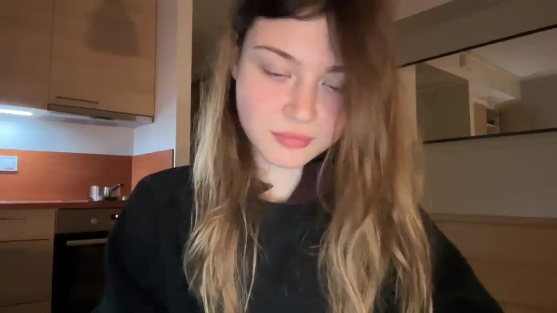Gallery image thumbnail from Coconut_dream's myfreecams stream on, 01/18/2025, 20:28 image 12 of 20