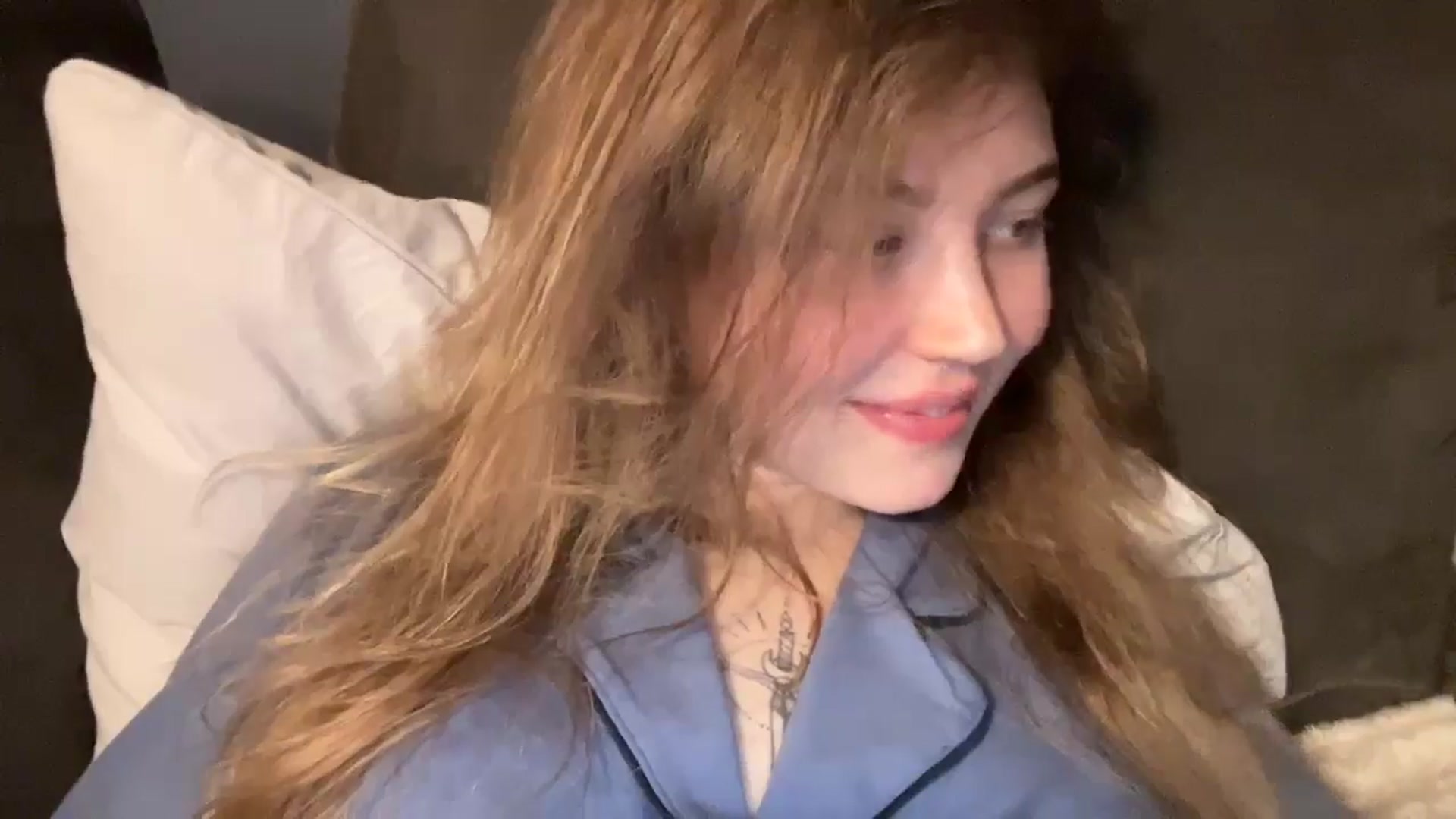 Gallery image thumbnail from Coconut_dream's myfreecams stream on, 01/23/2025, 20:55 image 8 of 20