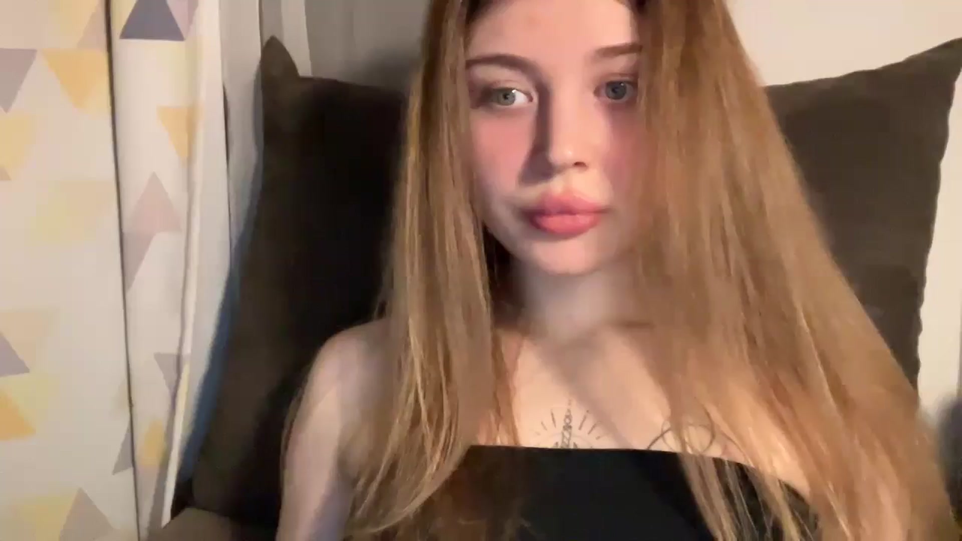 Gallery image thumbnail from Coconut_dream's myfreecams stream on, 01/24/2025, 20:48 image 1 of 20