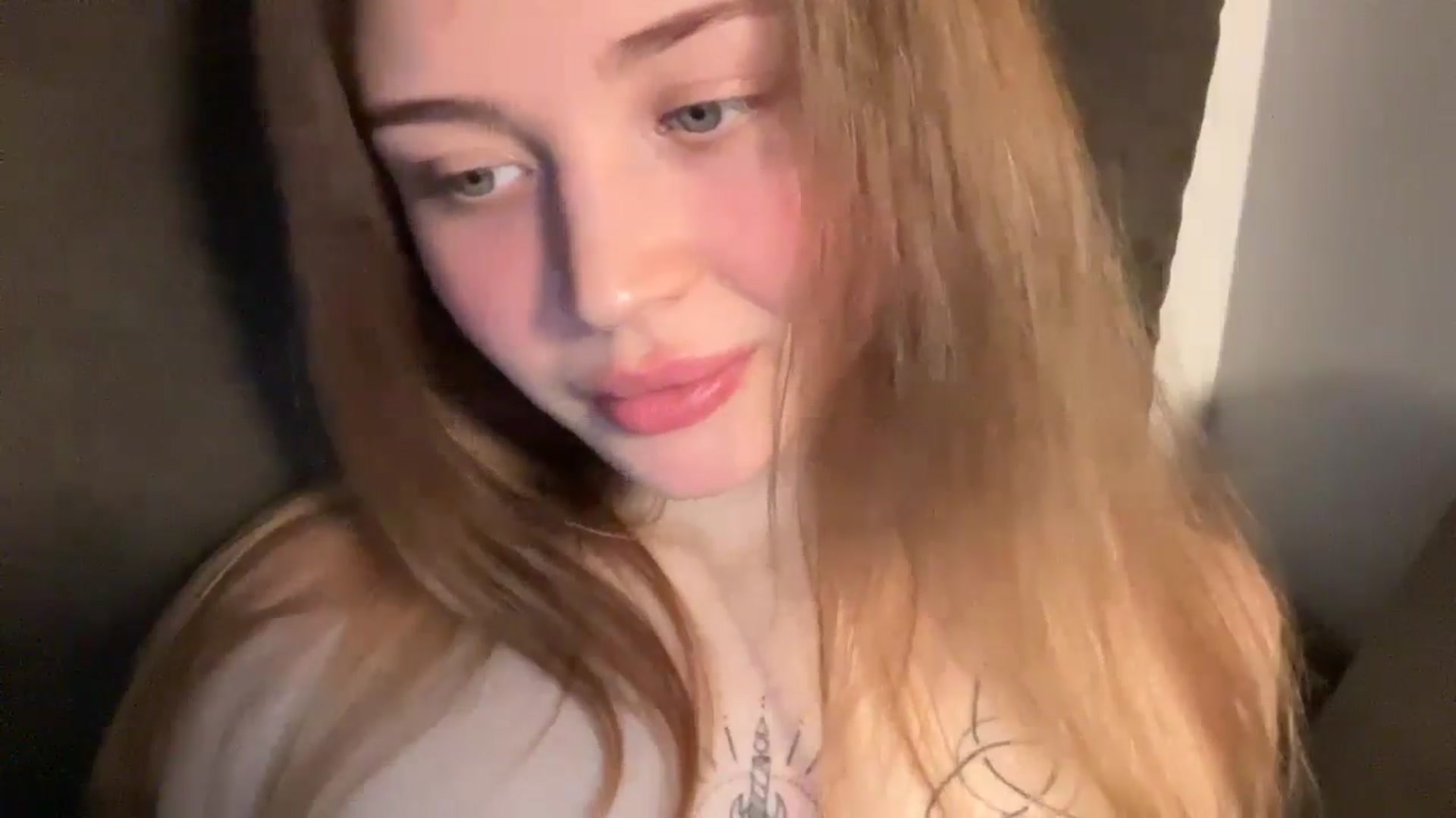 Gallery image thumbnail from Coconut_dream's myfreecams stream on, 01/24/2025, 20:48 image 15 of 20