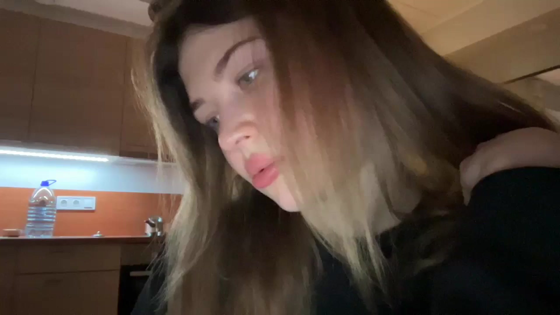 Gallery image thumbnail from Coconut_dream's myfreecams stream on, 01/26/2025, 17:39 image 8 of 20
