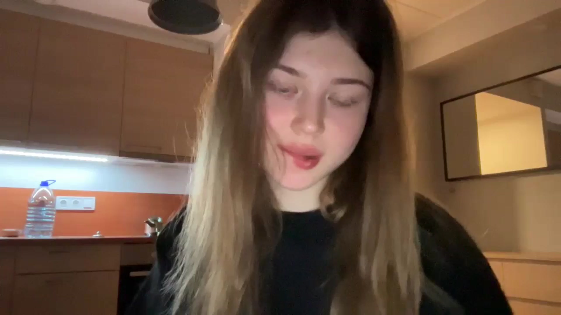 Gallery image thumbnail from Coconut_dream's myfreecams stream on, 01/26/2025, 17:39 image 9 of 20