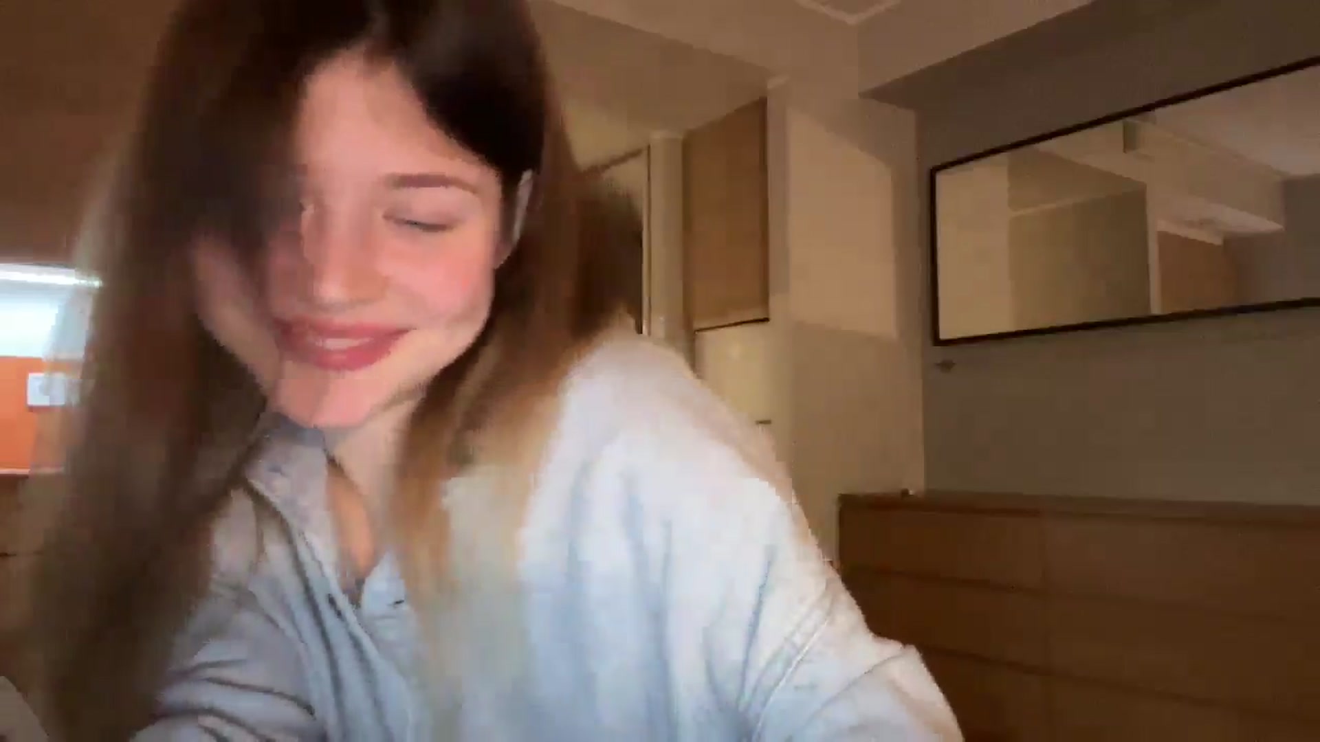 Gallery image thumbnail from Coconut_dream's myfreecams stream on, 01/28/2025, 20:22 image 3 of 20