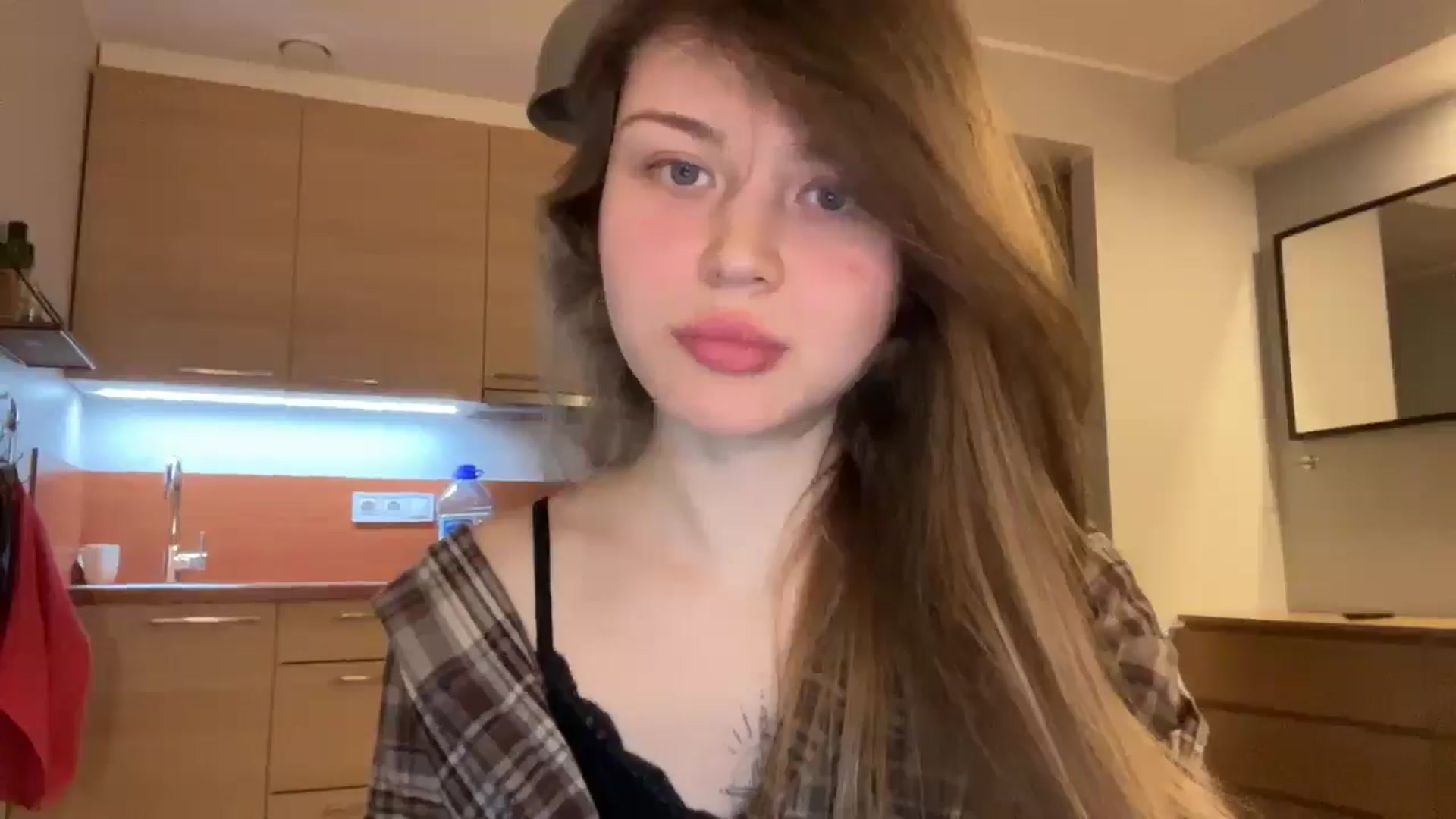 Gallery image thumbnail from Coconut_dream's myfreecams stream on, 02/03/2025, 20:52 image 16 of 20