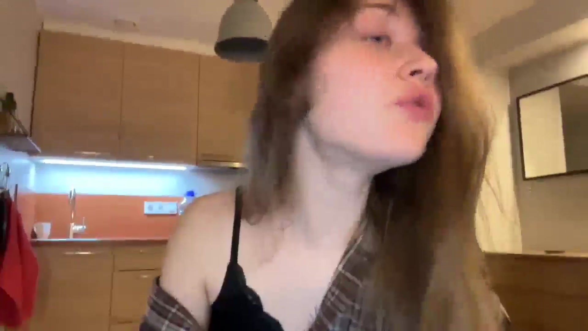 Gallery image thumbnail from Coconut_dream's myfreecams stream on, 02/03/2025, 20:52 image 20 of 20