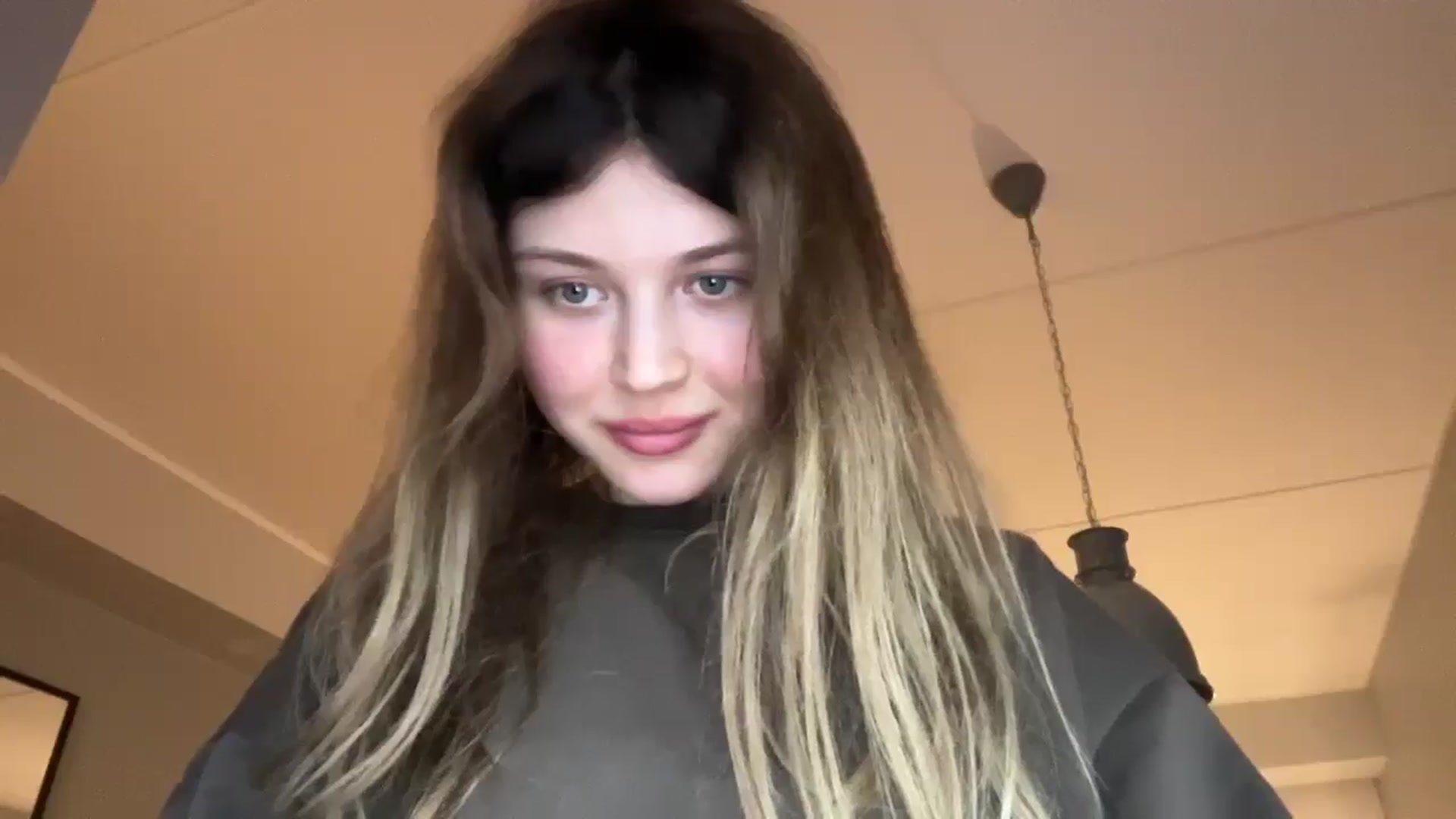Gallery image thumbnail from Coconut_dream's myfreecams stream on, 02/17/2025, 17:15 image 14 of 20