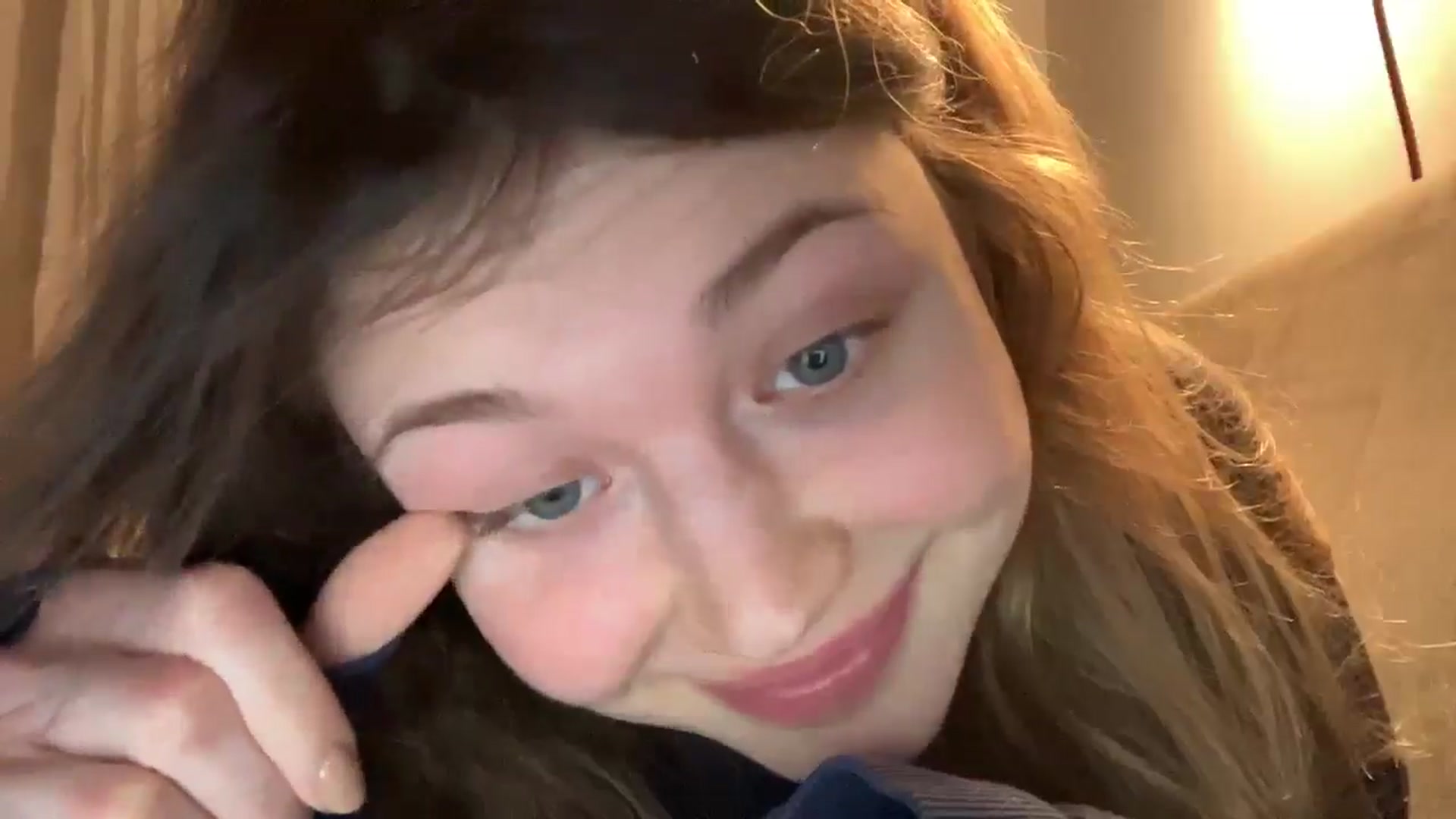 Gallery image thumbnail from Coconut_dream's myfreecams stream on, 02/18/2025, 21:50 image 13 of 20