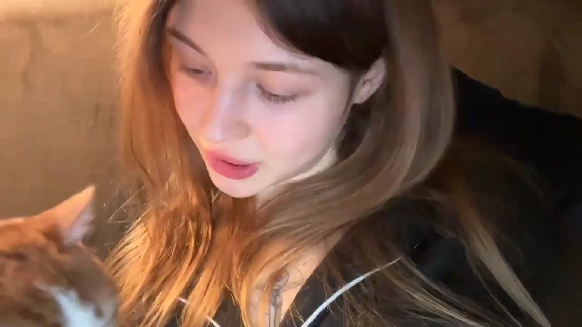 Gallery image thumbnail from Coconut_dream's myfreecams stream on, 02/22/2025, 21:10 image 11 of 20