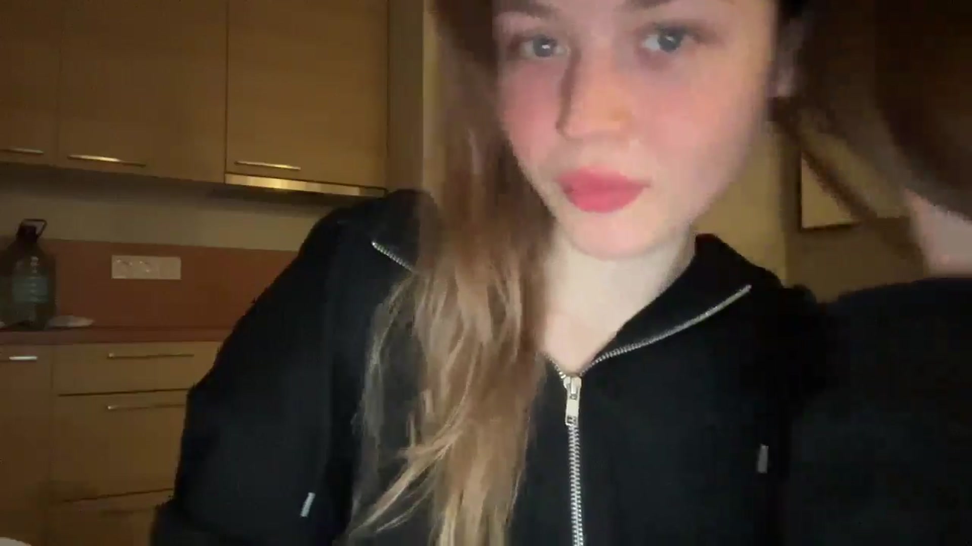 Gallery image thumbnail from Coconut_dream's myfreecams stream on, 03/06/2025, 19:52 image 16 of 20