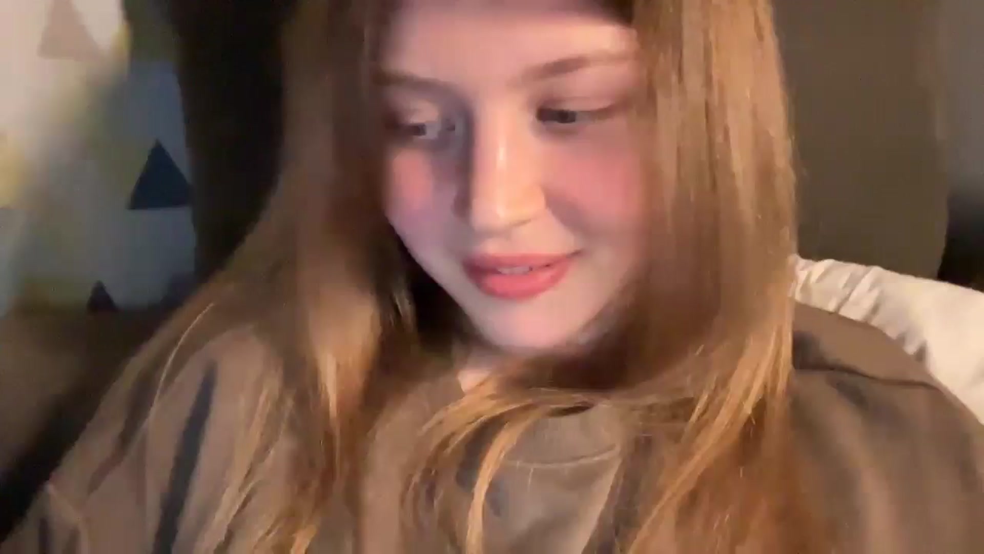 Gallery image thumbnail from Coconut_dream's myfreecams stream on, 03/07/2025, 21:11 image 18 of 20