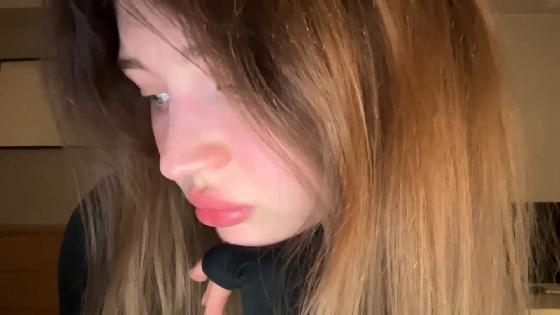 Gallery image thumbnail from Coconut_dream's myfreecams stream on, 03/08/2025, 21:16 image 15 of 20