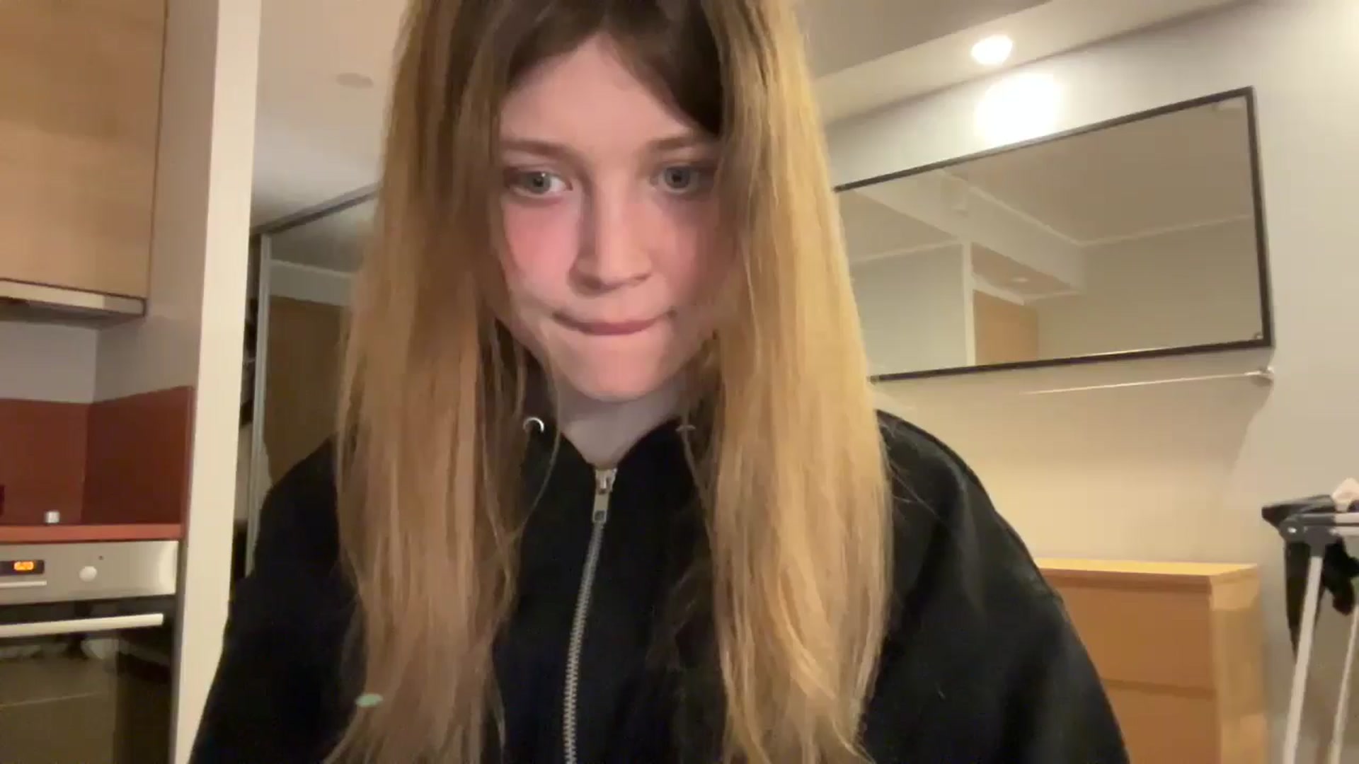 Gallery image thumbnail from Coconut_dream's myfreecams stream on, 03/10/2025, 21:38 image 11 of 20