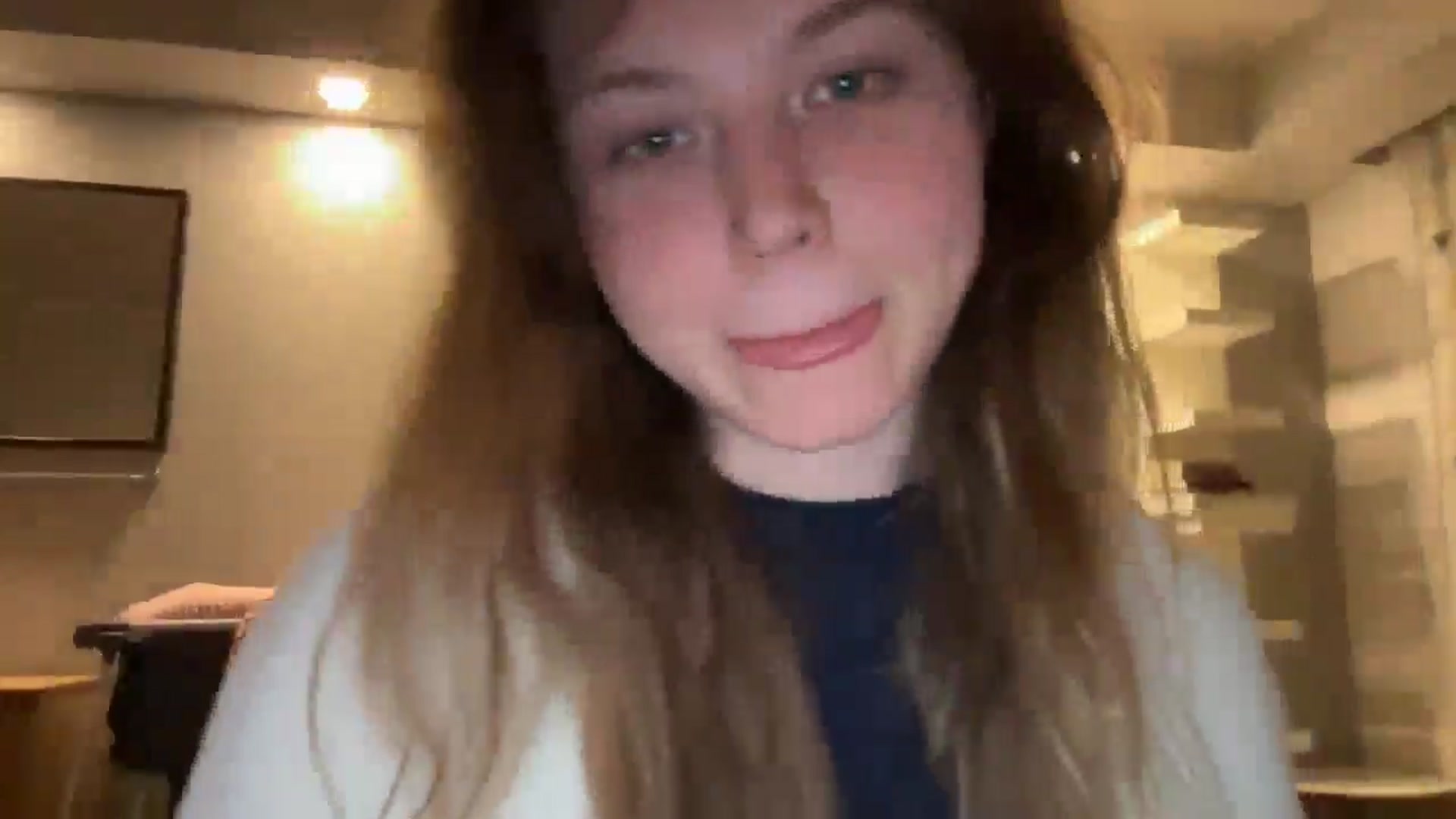 Gallery image thumbnail from Coconut_dream's myfreecams stream on, 03/12/2025, 22:18 image 4 of 20