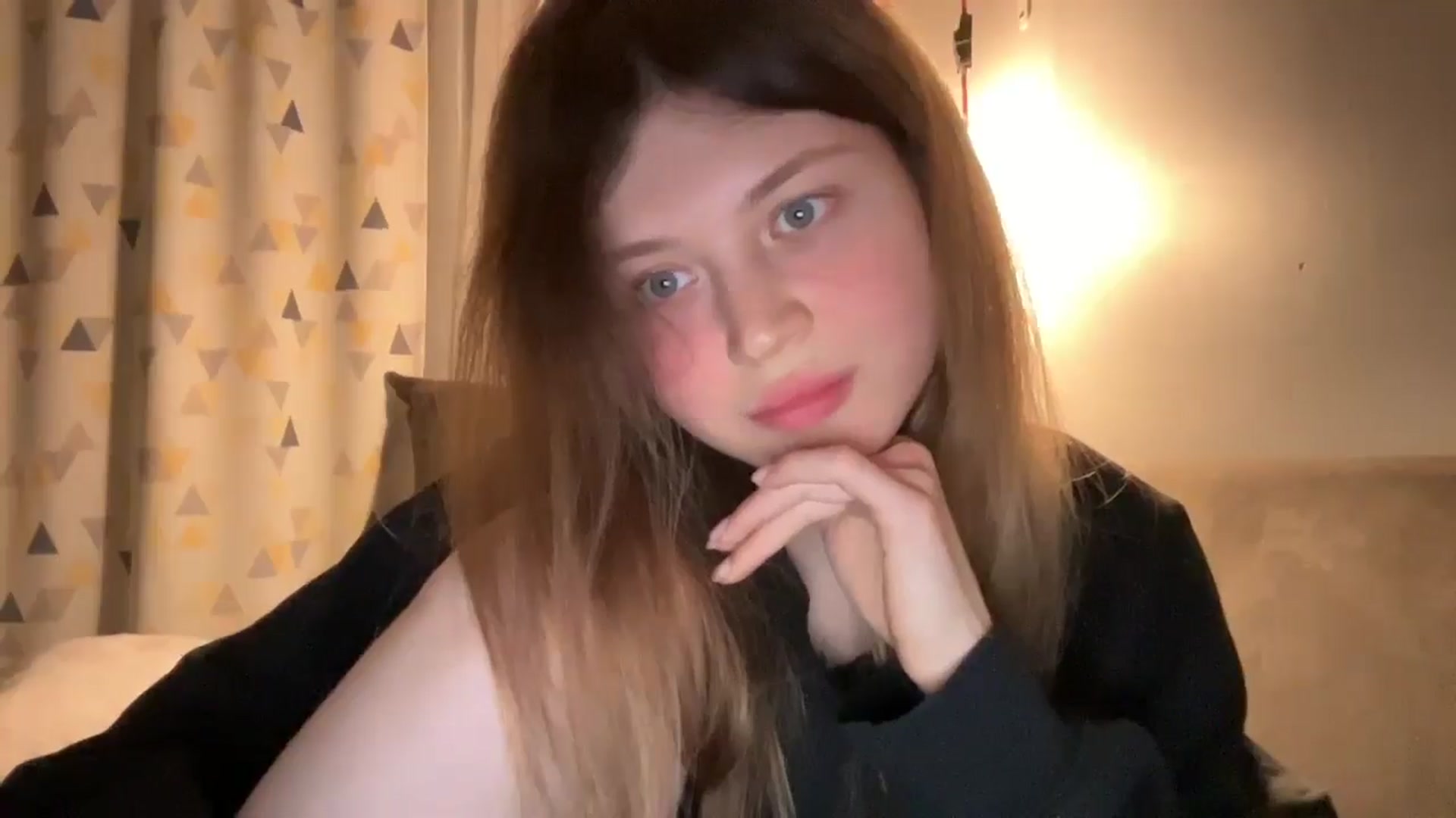 Gallery image thumbnail from Coconut_dream's myfreecams stream on, 03/13/2025, 21:37 image 14 of 20
