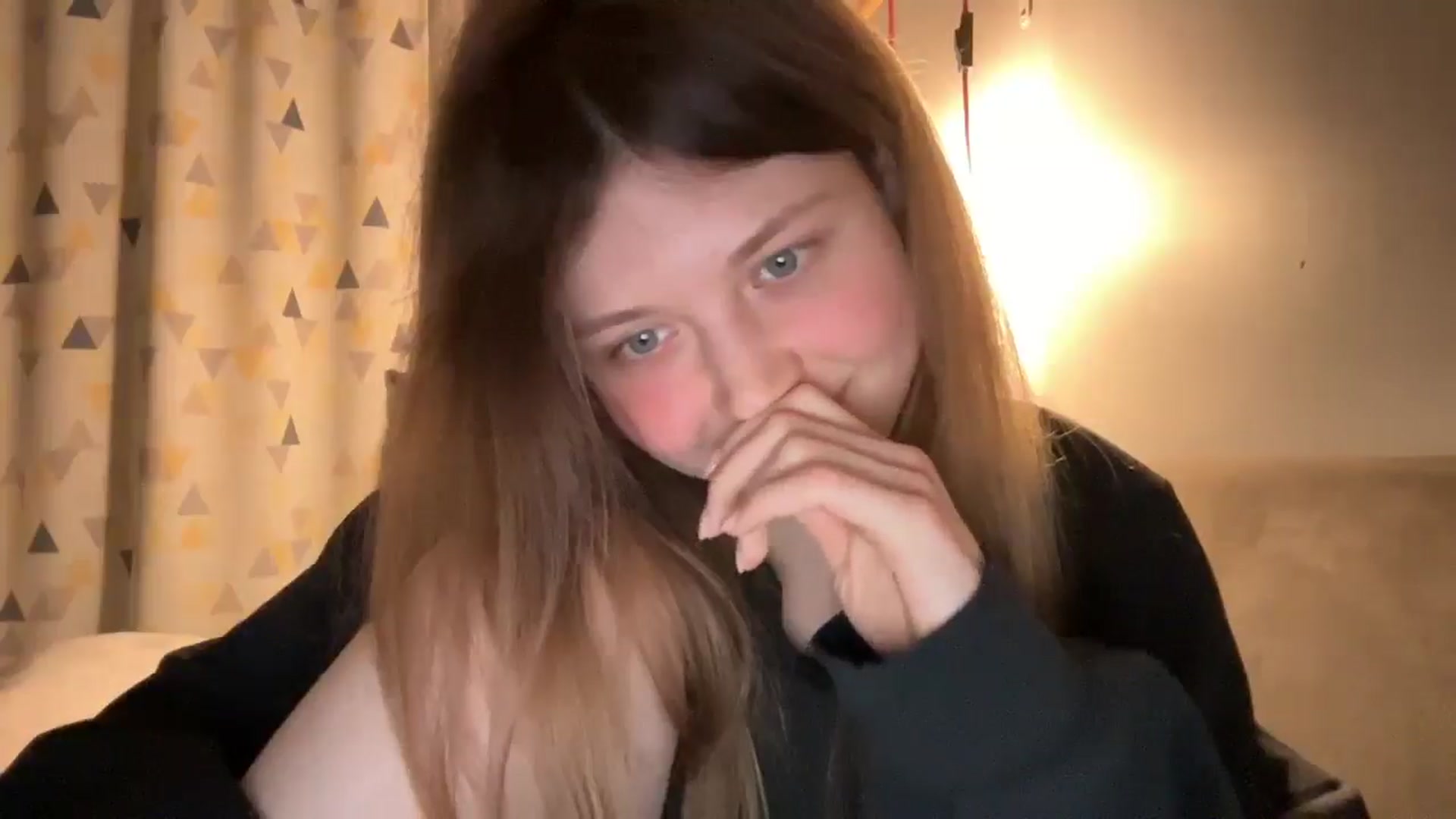 Gallery image thumbnail from Coconut_dream's myfreecams stream on, 03/13/2025, 21:37 image 13 of 20