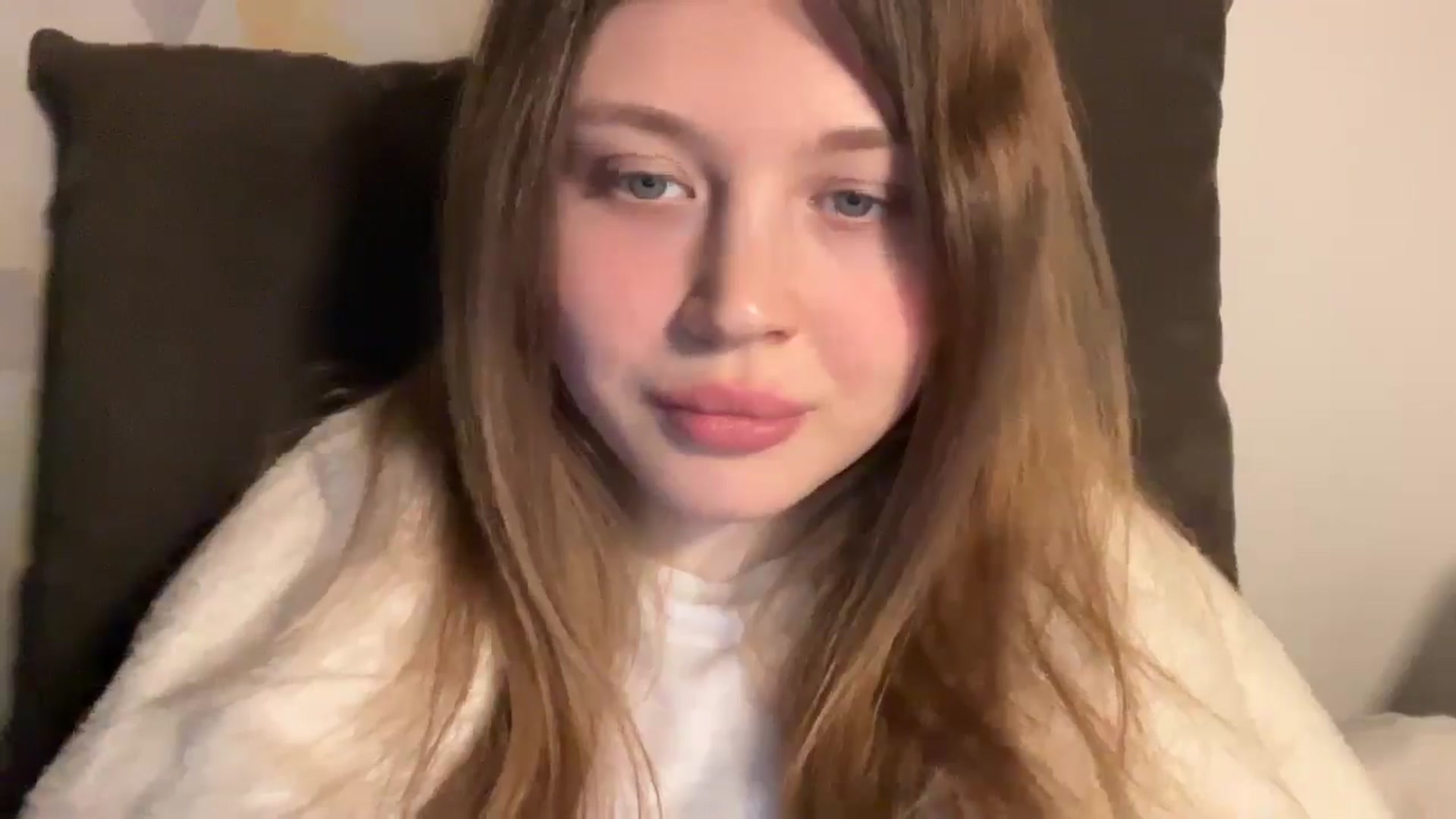 Gallery image thumbnail from Coconut_dream's myfreecams stream on, 03/15/2025, 22:18 image 3 of 20