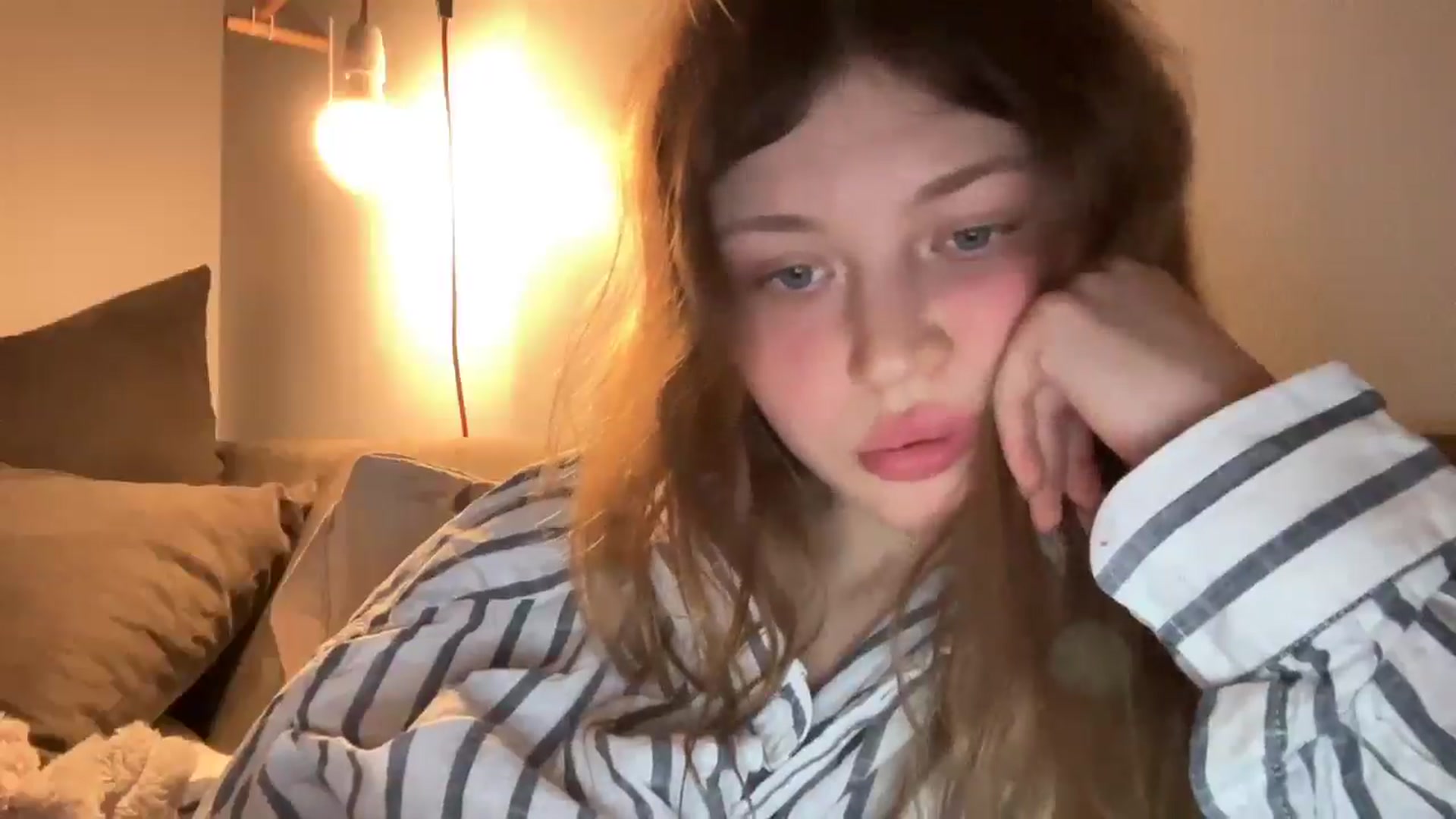 Gallery image thumbnail from Coconut_dream's myfreecams stream on, 03/18/2025, 22:27 image 17 of 20