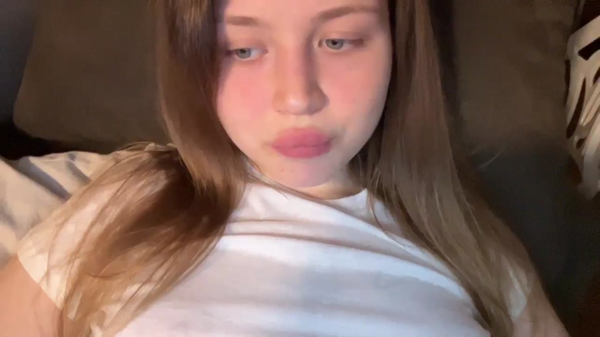Gallery image thumbnail from Coconut_dream's myfreecams stream on, 03/21/2025, 20:23 image 9 of 20