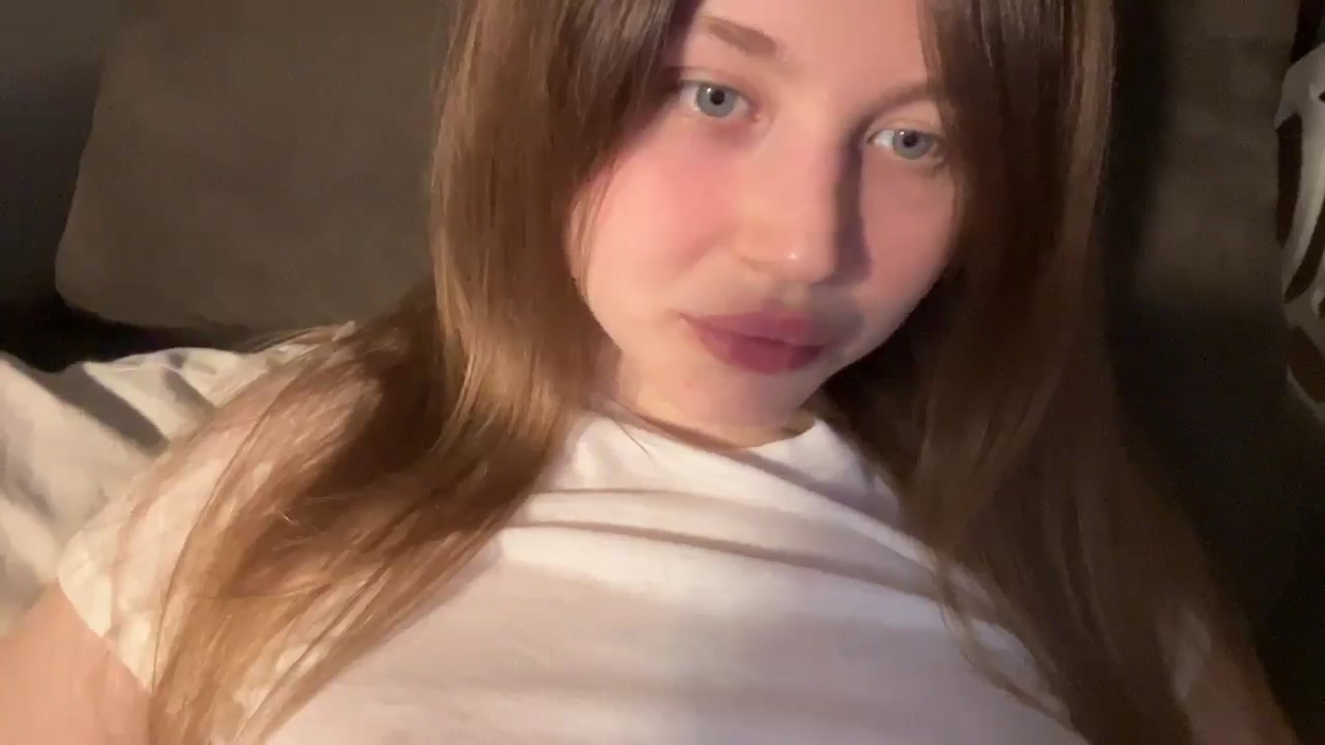 Gallery image thumbnail from Coconut_dream's myfreecams stream on, 03/21/2025, 20:23 image 2 of 20