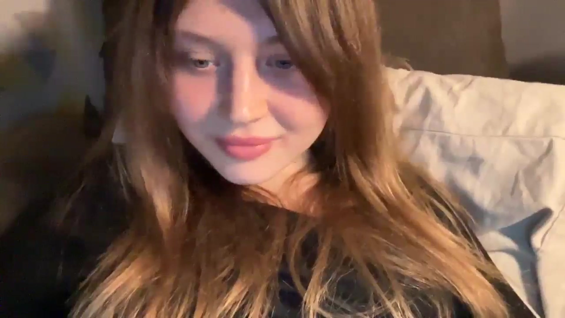 Gallery image thumbnail from Coconut_dream's myfreecams stream on, 03/22/2025, 21:04 image 7 of 20