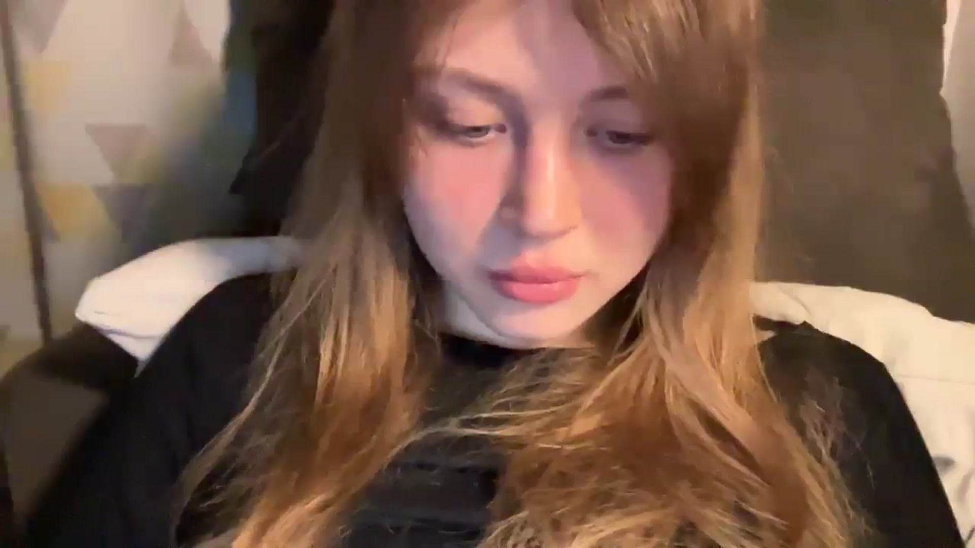 Gallery image thumbnail from Coconut_dream's myfreecams stream on, 03/23/2025, 21:29 image 17 of 20