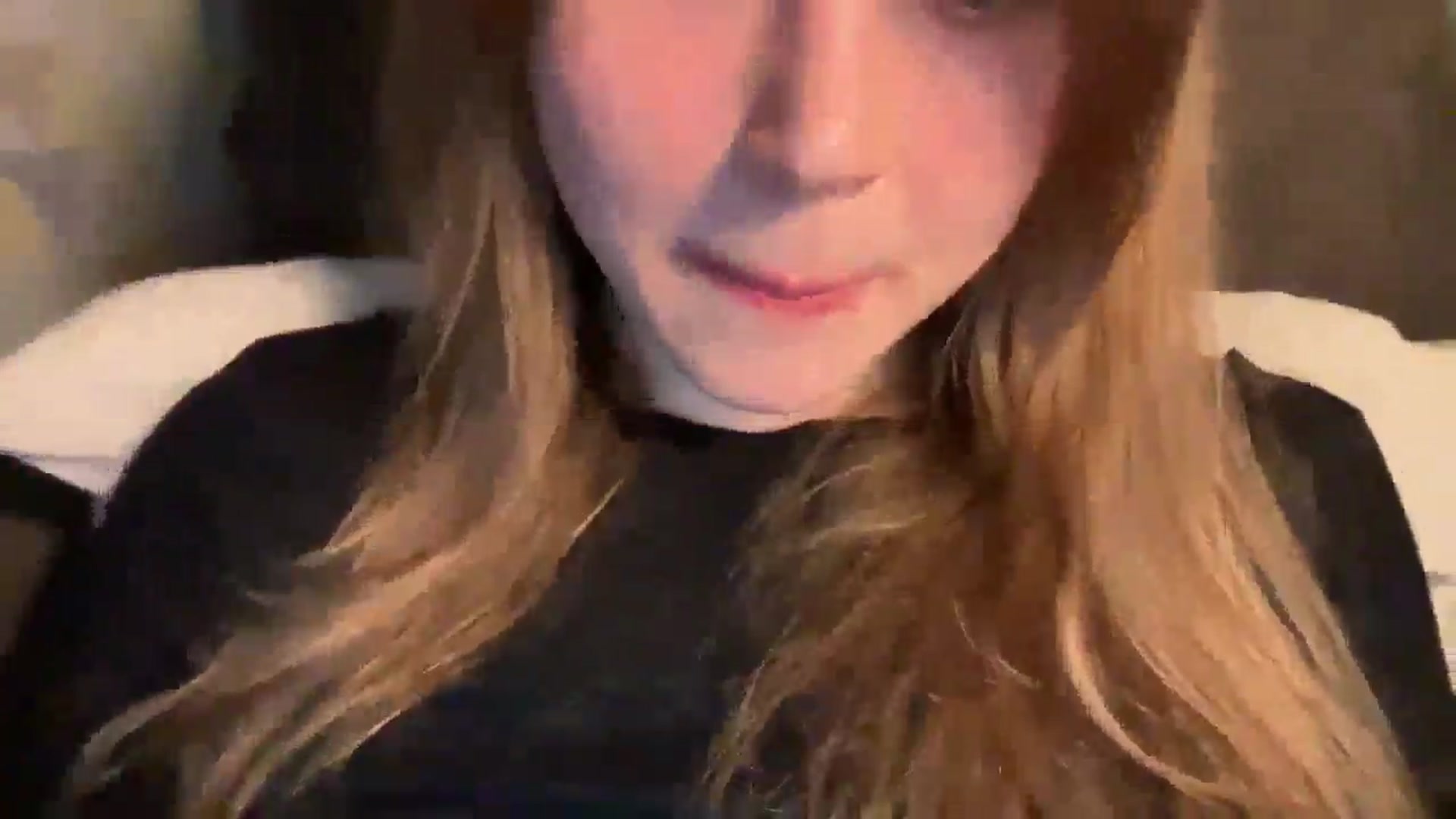 Gallery image thumbnail from Coconut_dream's myfreecams stream on, 03/23/2025, 21:29 image 8 of 20