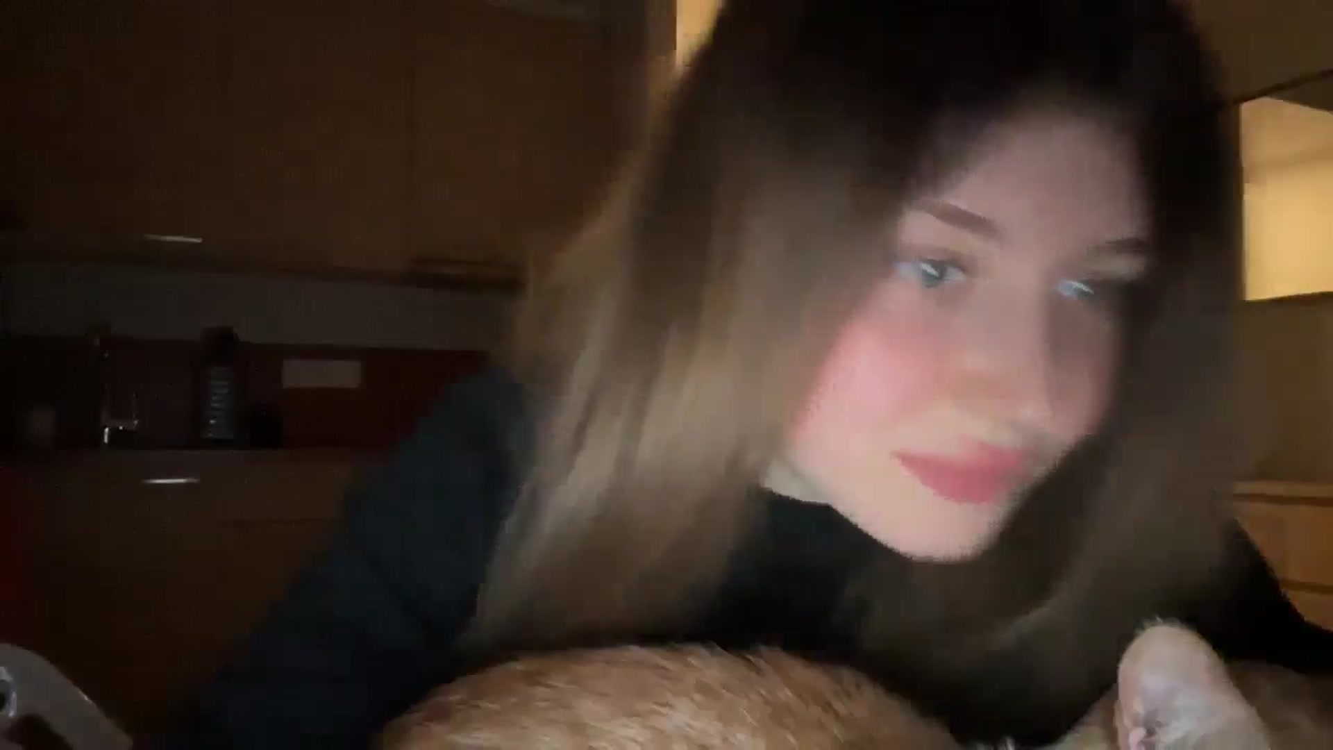 Gallery image thumbnail from Coconut_dream's myfreecams stream on, 03/29/2025, 17:44 image 12 of 20