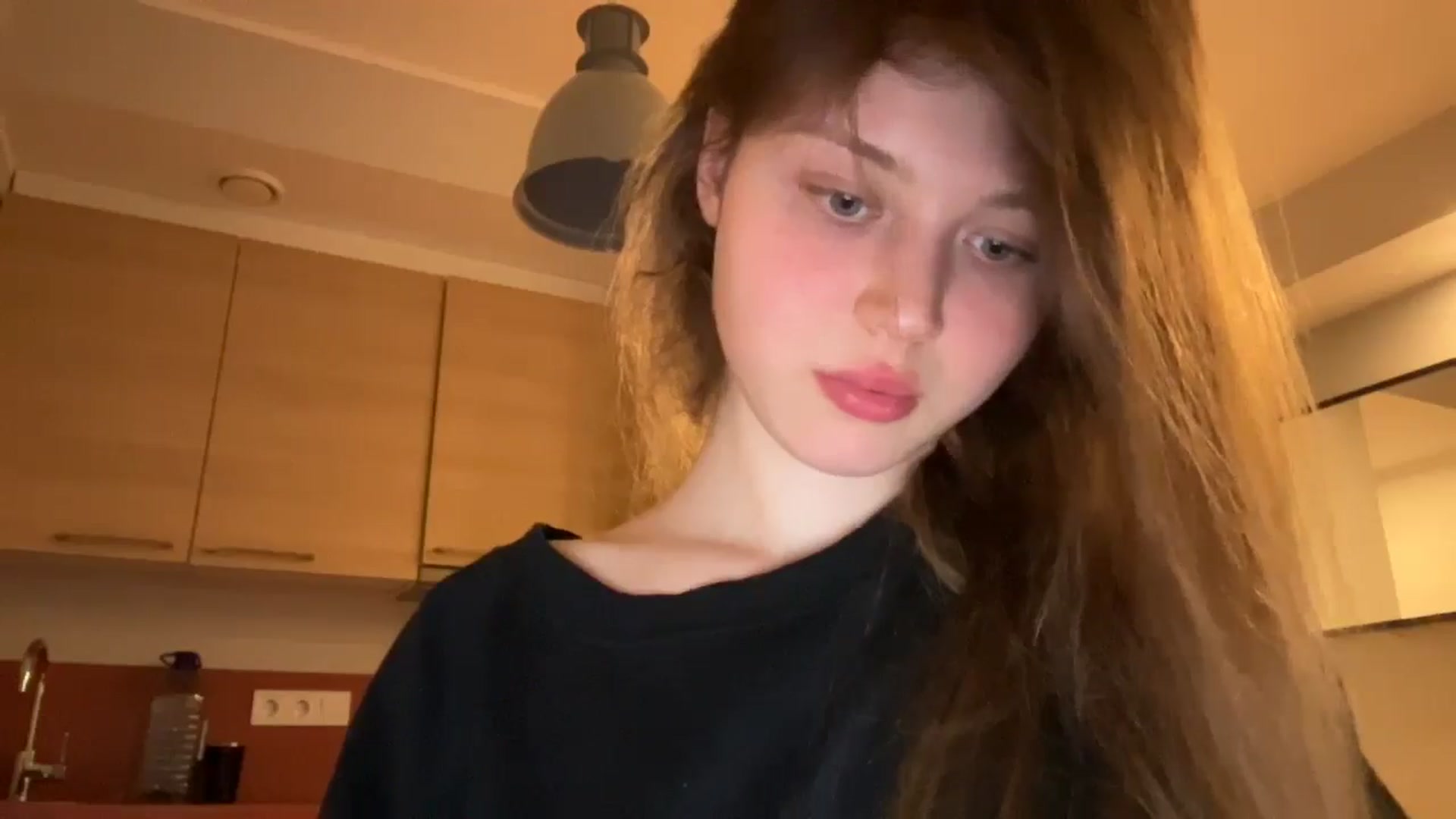 Gallery image thumbnail from Coconut_dream's myfreecams stream on, 03/29/2025, 19:34 image 17 of 20
