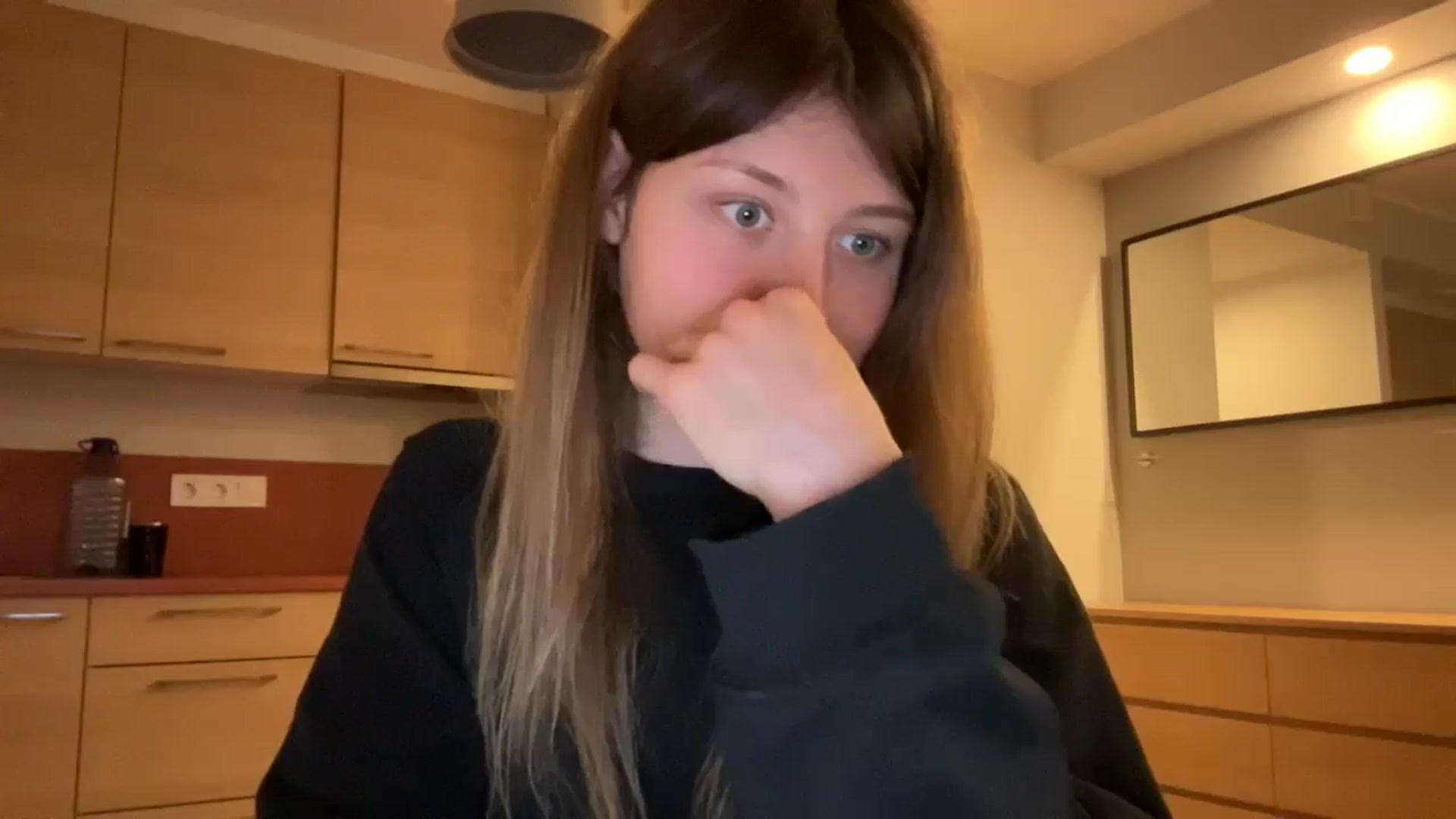 Gallery image thumbnail from Coconut_dream's myfreecams stream on, 03/29/2025, 19:34 image 13 of 20