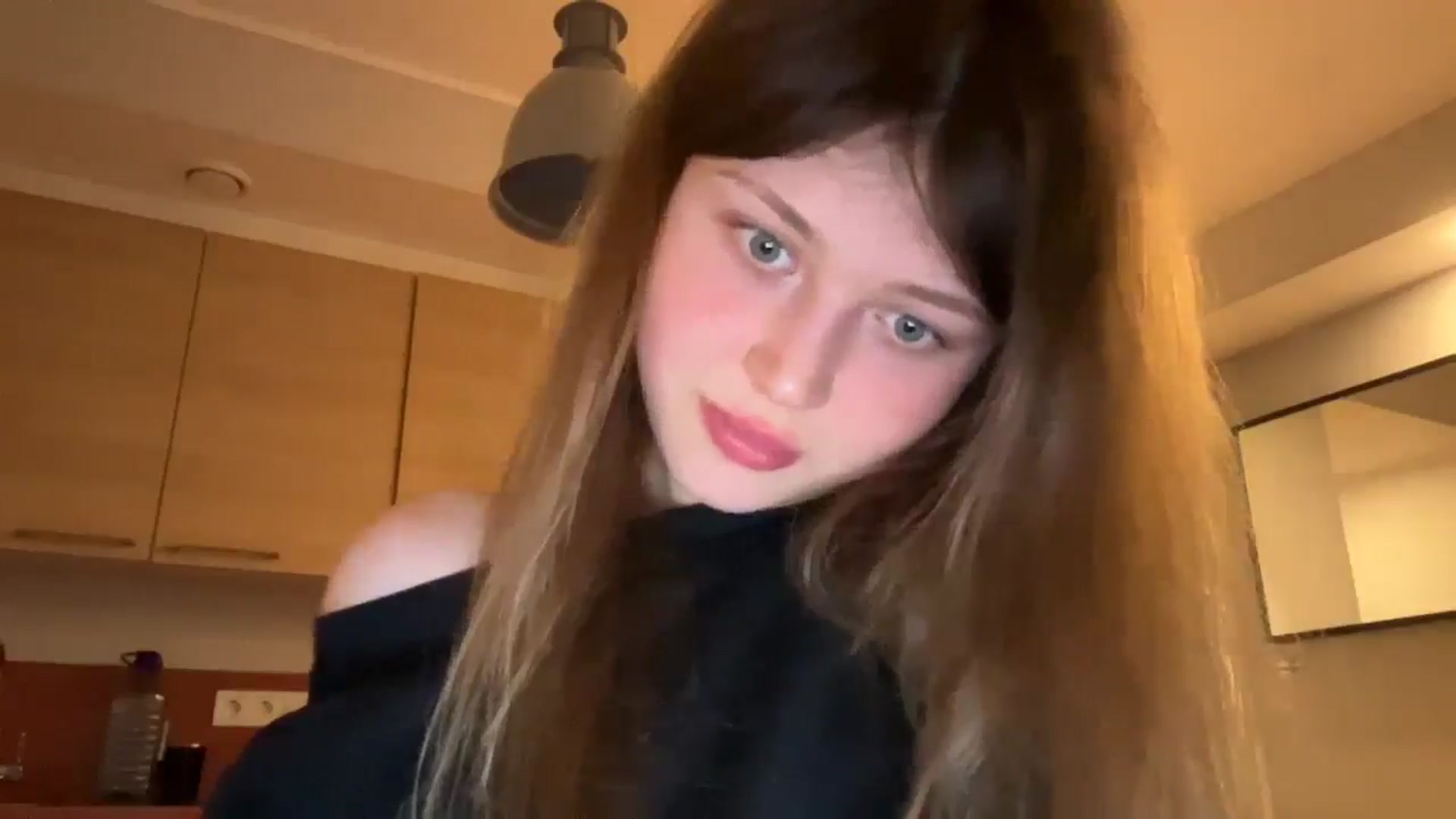Gallery image thumbnail from Coconut_dream's myfreecams stream on, 03/29/2025, 19:34 image 16 of 20