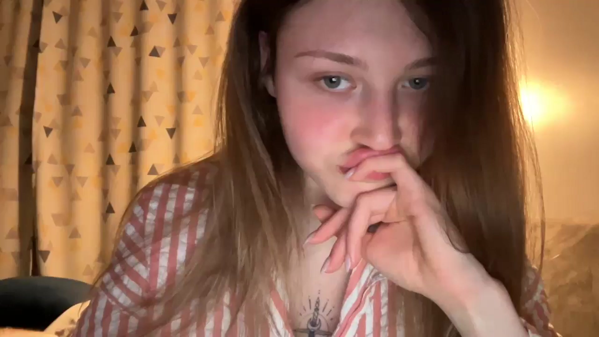Gallery image thumbnail from Coconut_dream's myfreecams stream on, 03/30/2025, 19:54 image 5 of 20