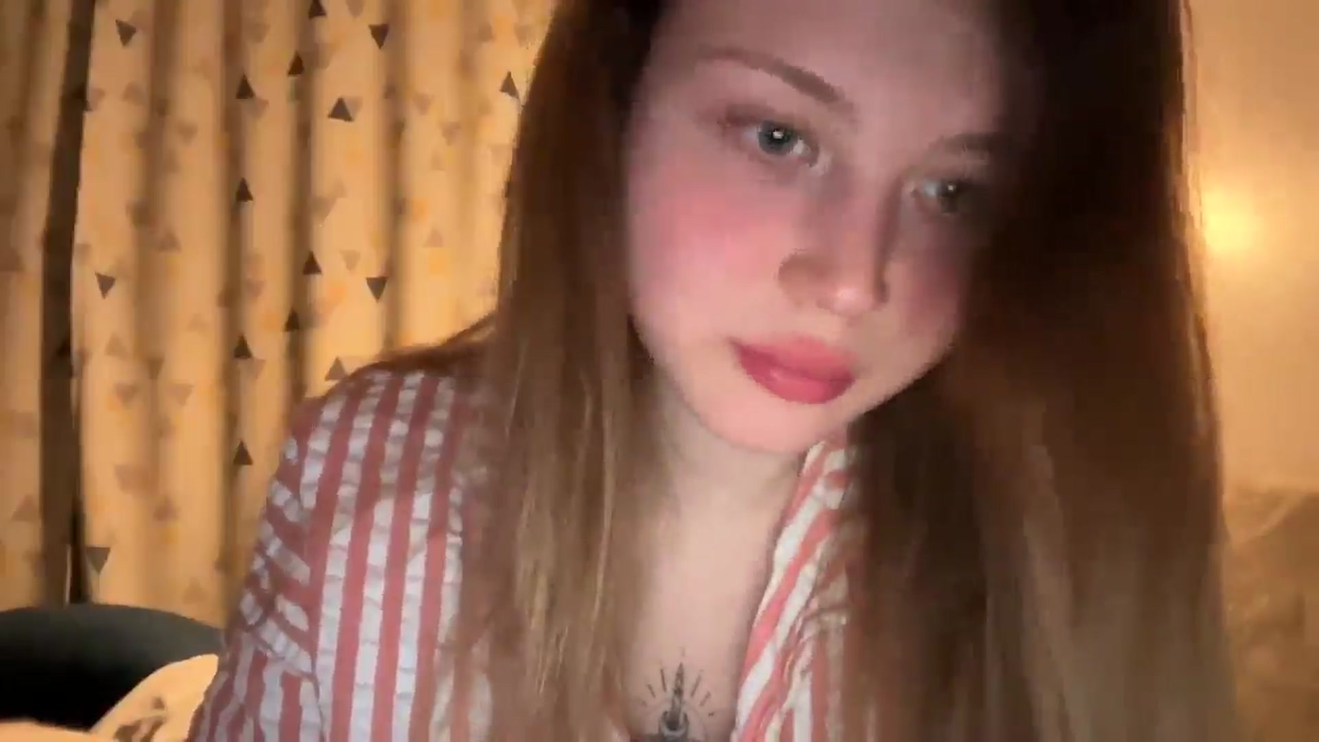 Gallery image thumbnail from Coconut_dream's myfreecams stream on, 03/30/2025, 19:54 image 9 of 20