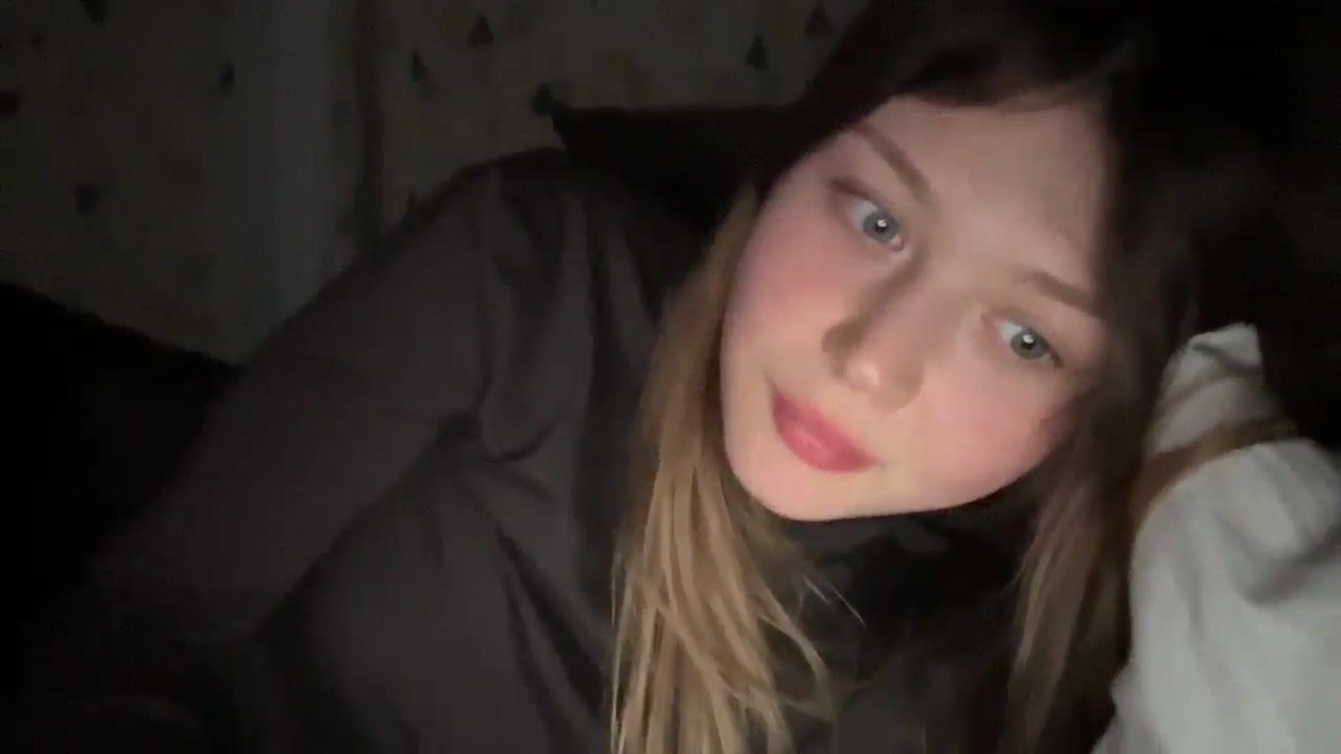 Gallery image thumbnail from Coconut_dream's myfreecams stream on, 03/31/2025, 17:32 image 10 of 20
