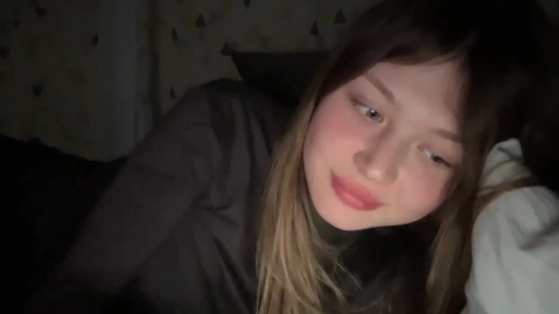 Gallery image thumbnail from Coconut_dream's myfreecams stream on, 03/31/2025, 17:32 image 11 of 20