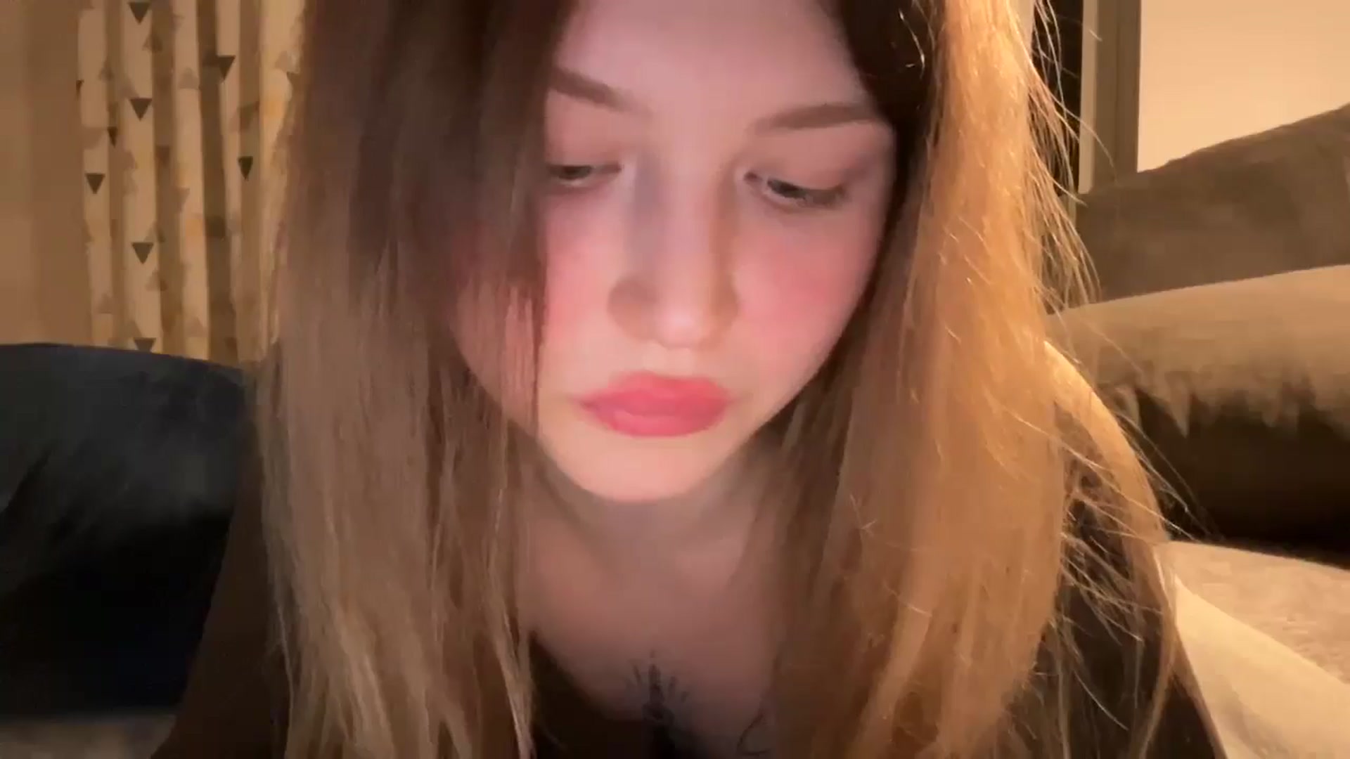 Gallery image thumbnail from Coconut_dream's myfreecams stream on, 04/02/2025, 19:37 image 9 of 20