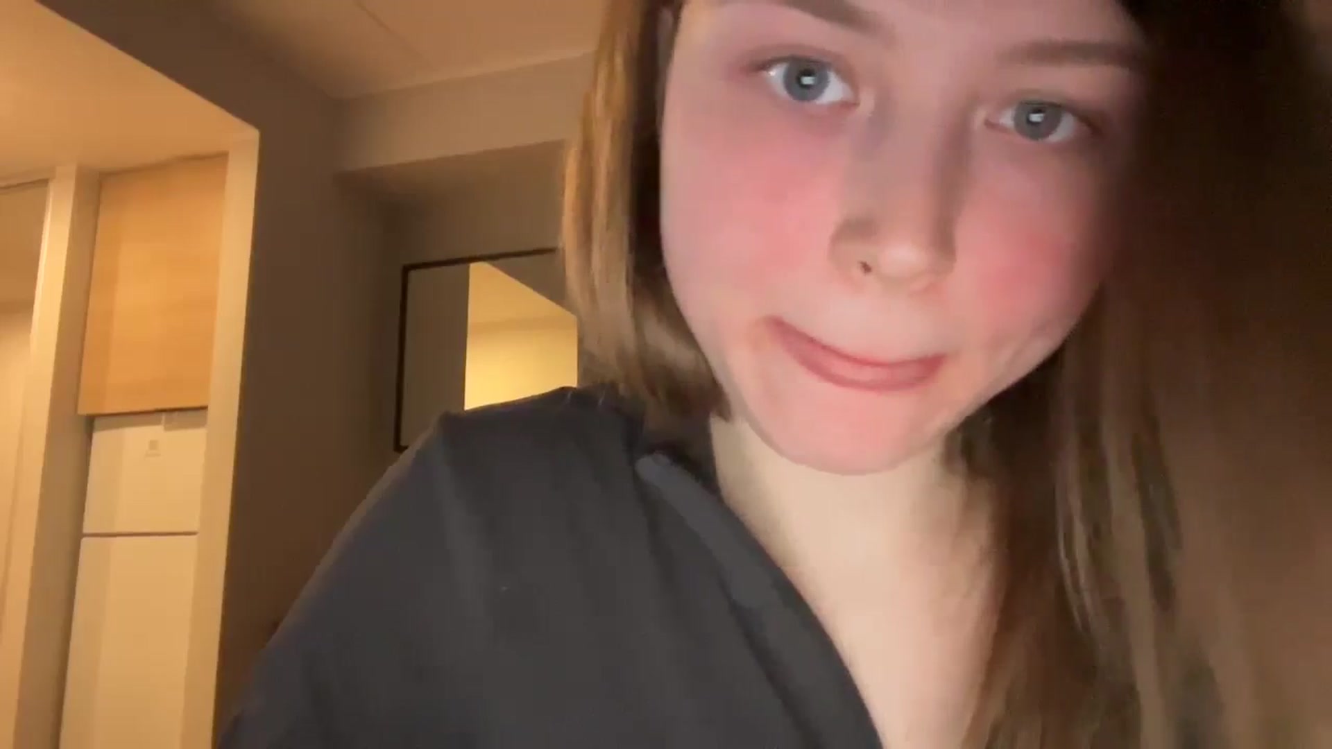 Gallery image thumbnail from Coconut_dream's myfreecams stream on, 04/04/2025, 17:09 image 14 of 20