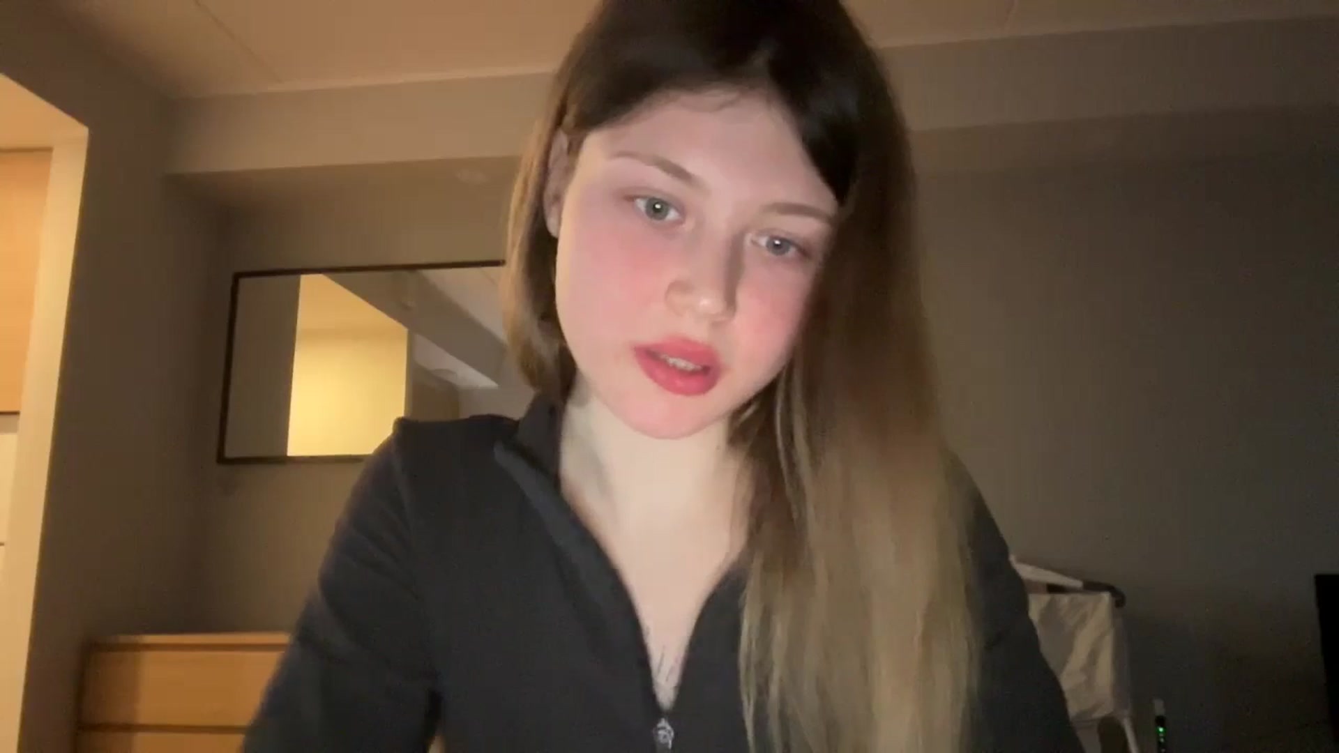 Gallery image thumbnail from Coconut_dream's myfreecams stream on, 04/04/2025, 17:09 image 5 of 20