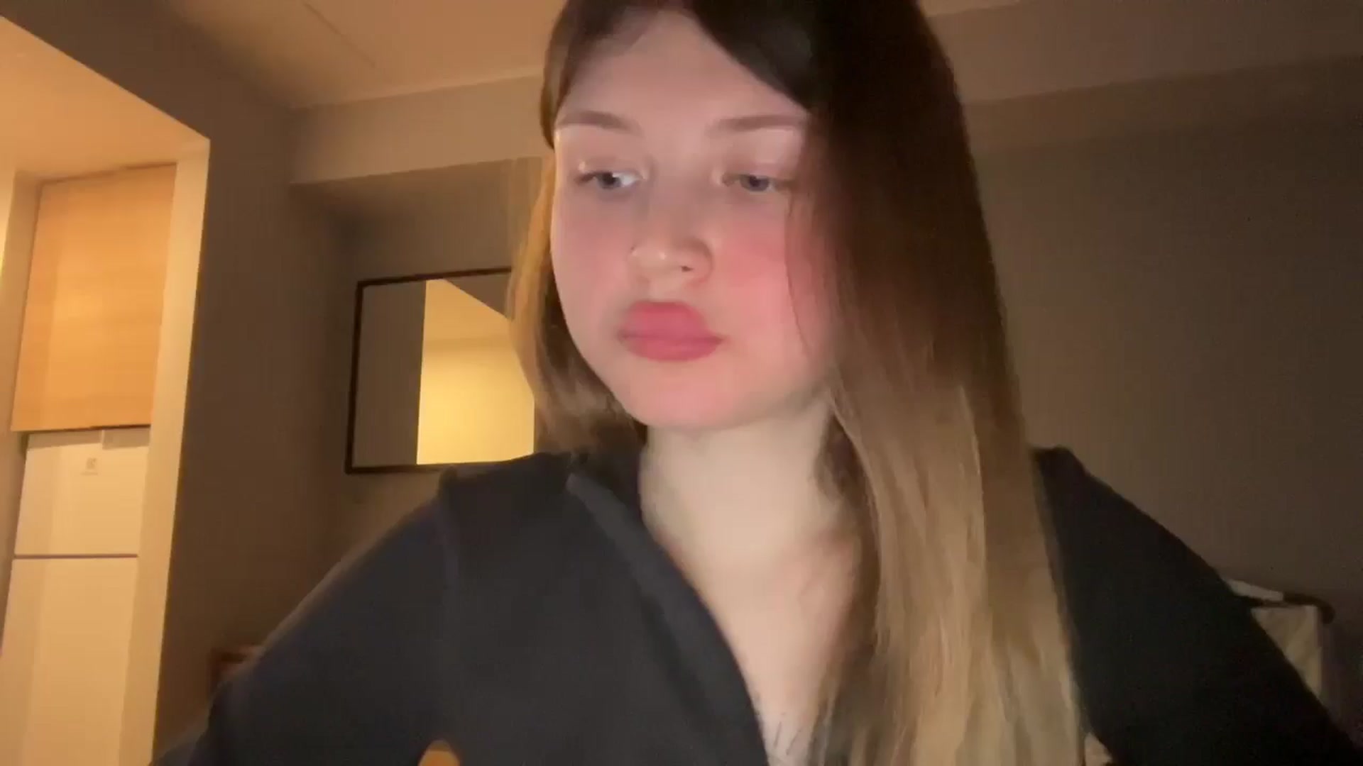 Gallery image thumbnail from Coconut_dream's myfreecams stream on, 04/04/2025, 17:09 image 12 of 20