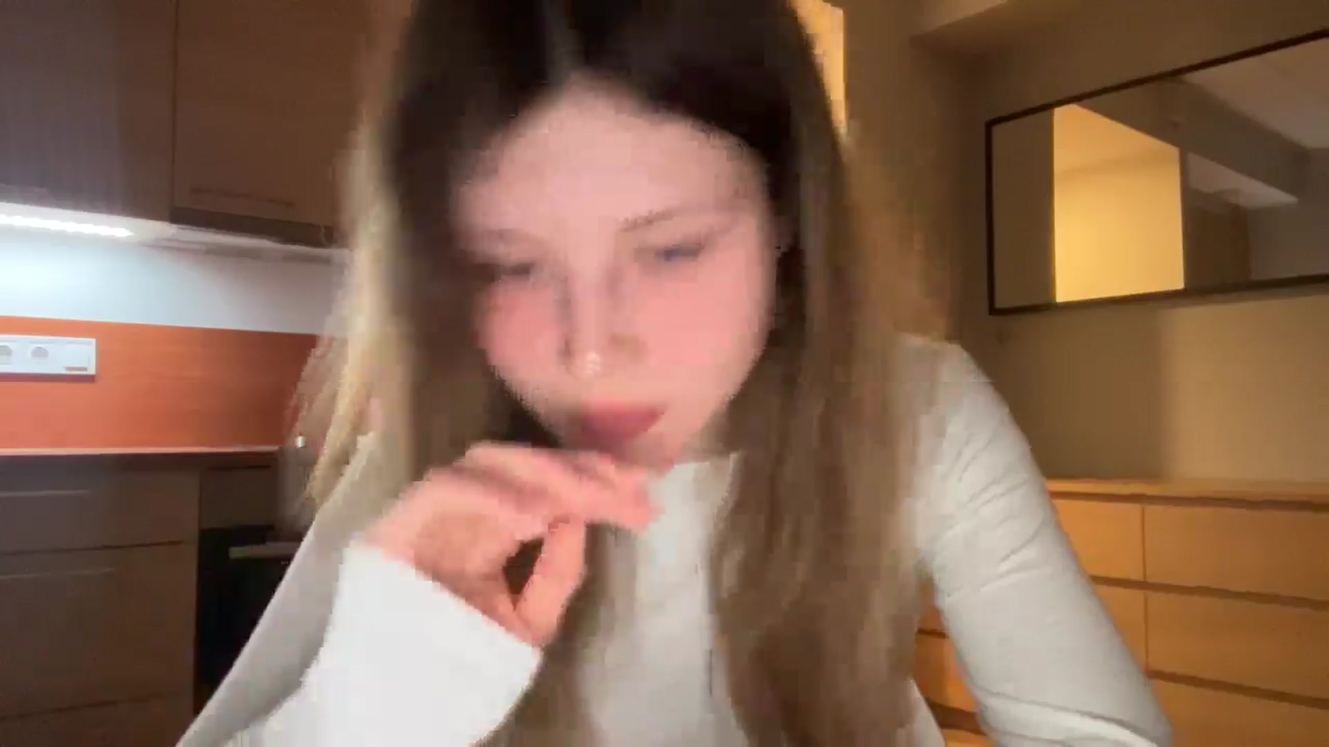 Gallery image thumbnail from Coconut_dream's myfreecams stream on, 04/07/2025, 19:23 image 8 of 20