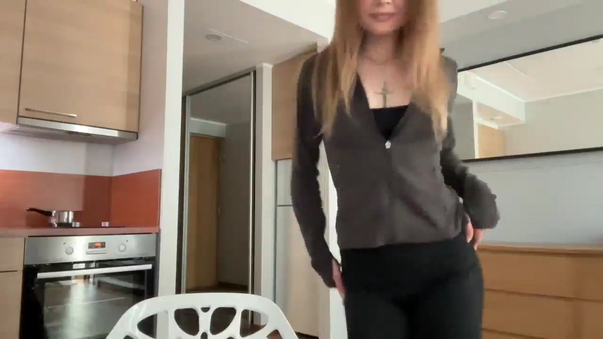 Gallery image thumbnail from Coconut_dream's myfreecams stream on, 04/13/2025, 10:16 image 13 of 20
