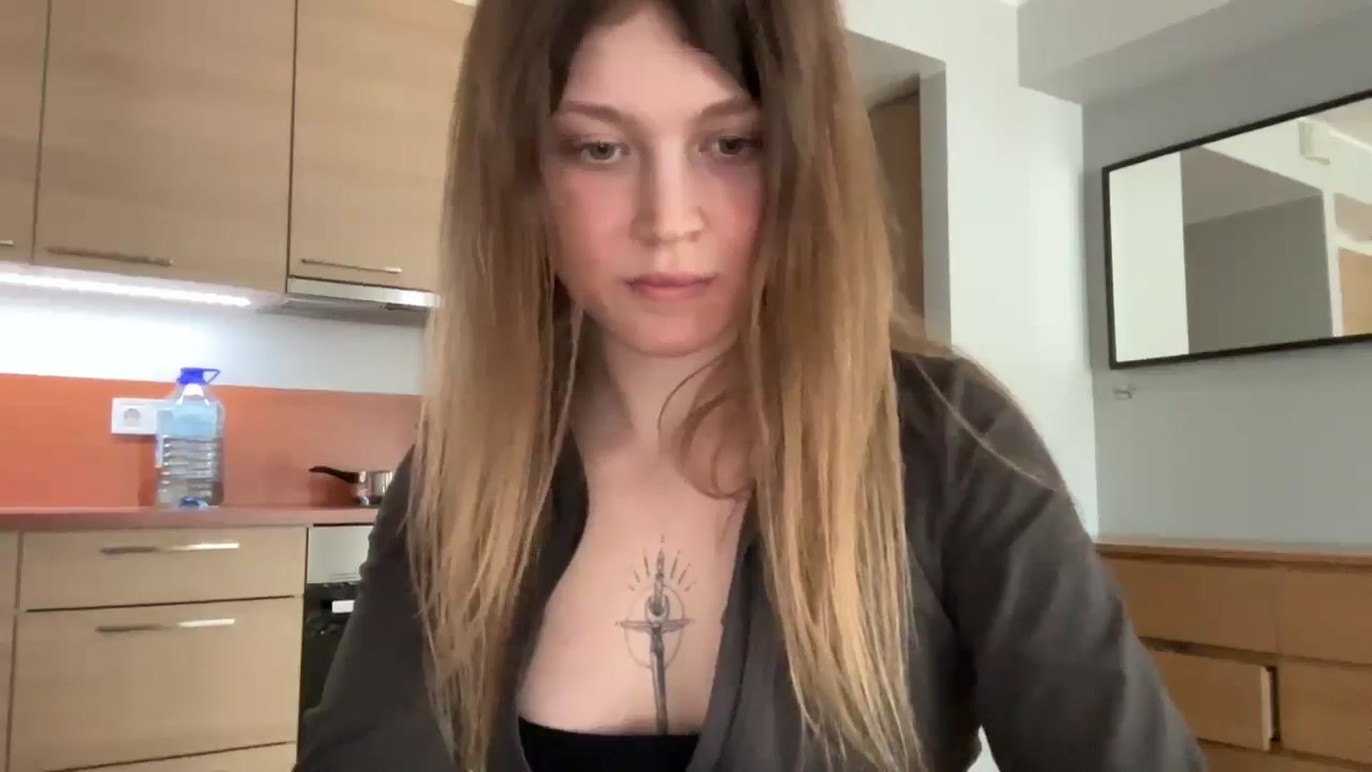 Gallery image thumbnail from Coconut_dream's myfreecams stream on, 04/13/2025, 10:16 image 17 of 20
