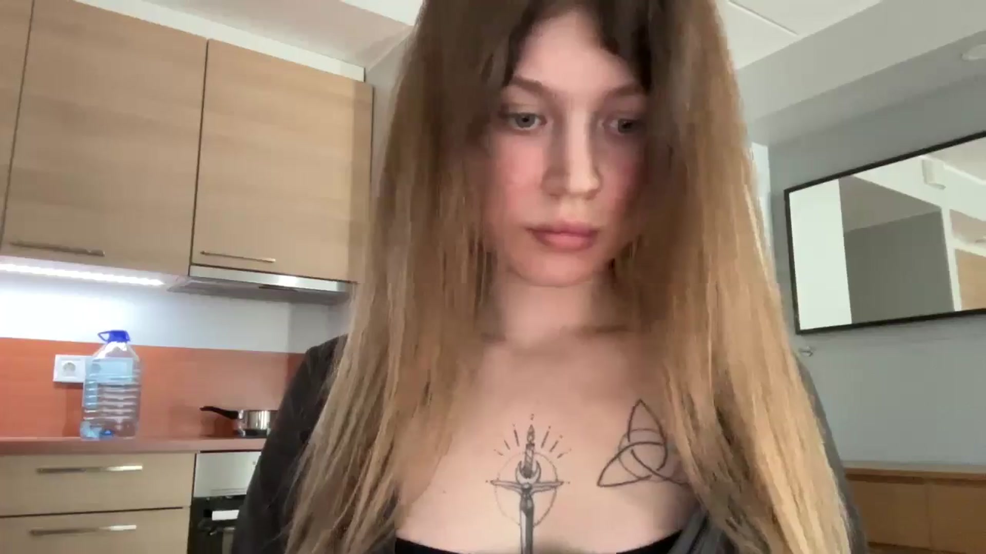 Gallery image thumbnail from Coconut_dream's myfreecams stream on, 04/13/2025, 10:53 image 4 of 20