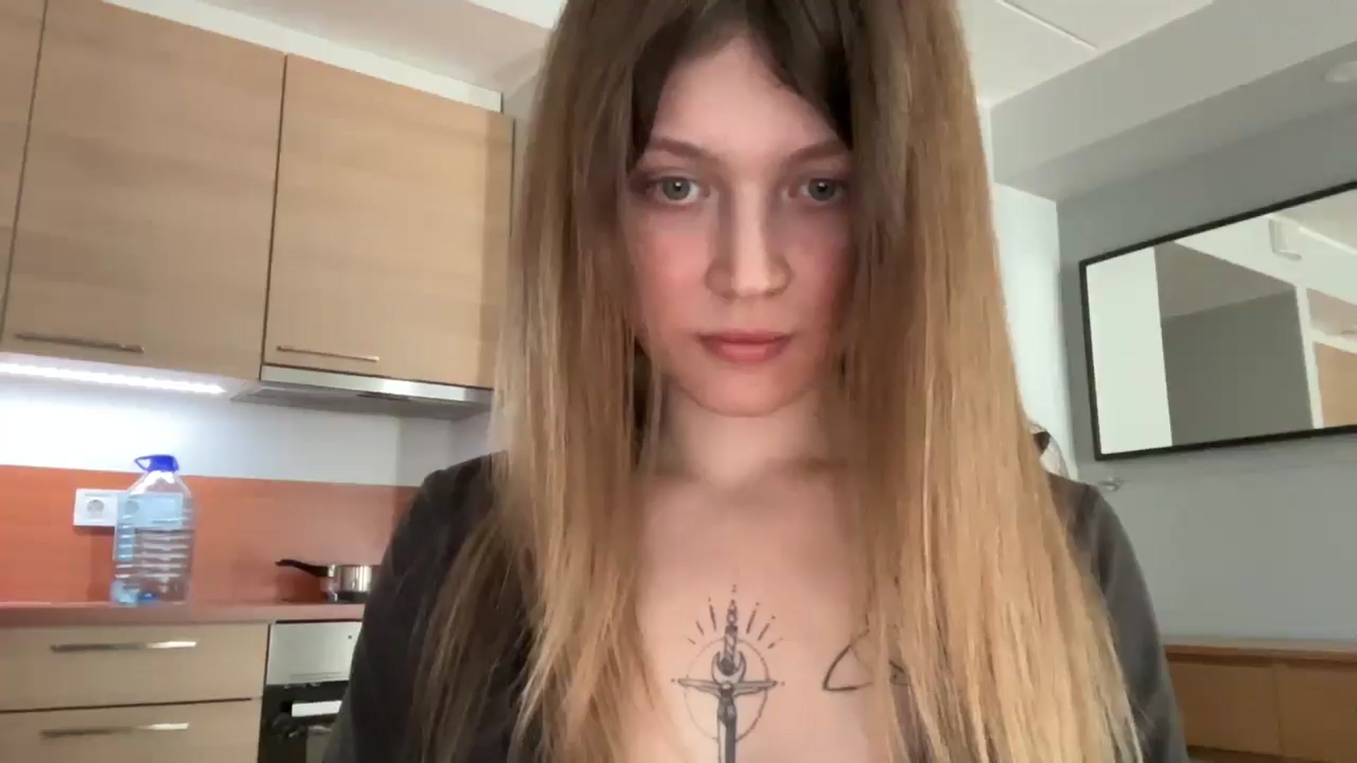 Gallery image thumbnail from Coconut_dream's myfreecams stream on, 04/13/2025, 10:53 image 5 of 20