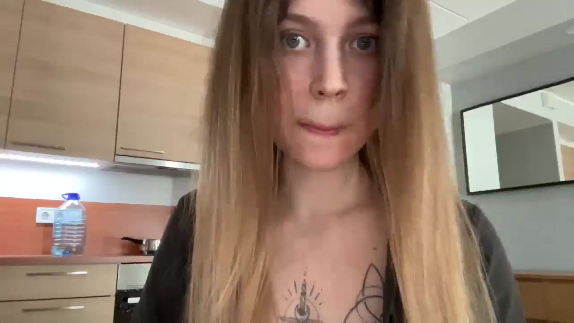 Gallery image thumbnail from Coconut_dream's myfreecams stream on, 04/13/2025, 10:53 image 12 of 20