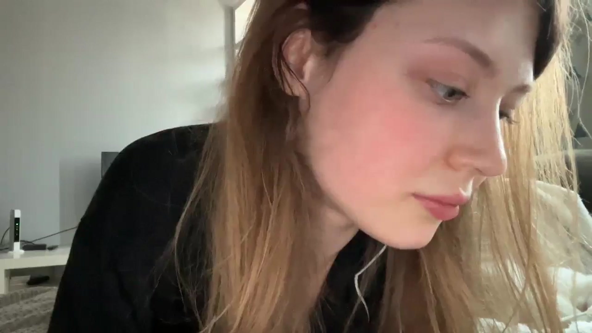 Gallery image thumbnail from Coconut_dream's myfreecams stream on, 04/16/2025, 07:20 image 14 of 20